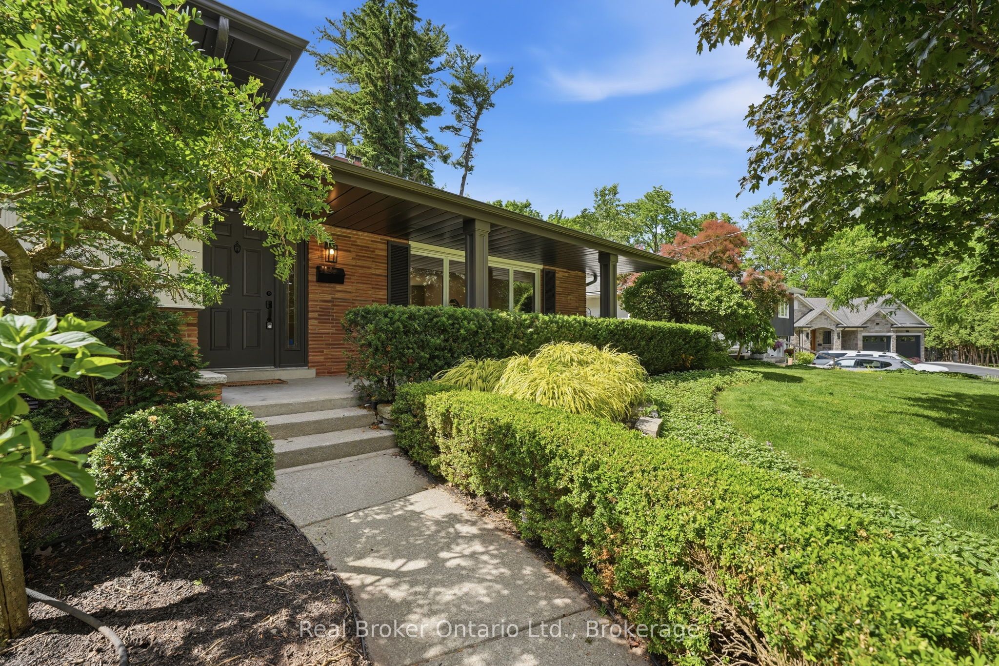 571 Leonard Court