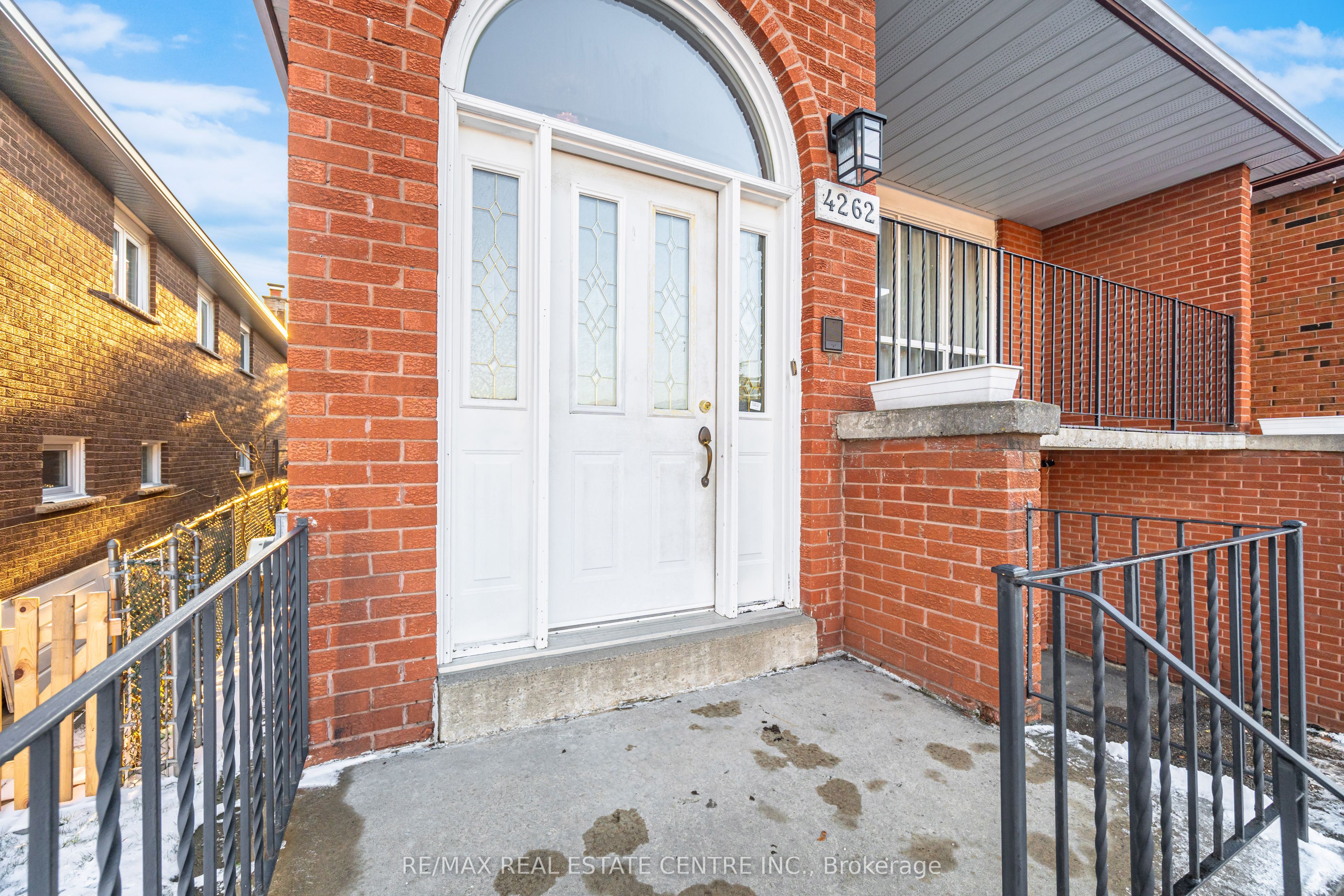 4262 Poltava Crescent