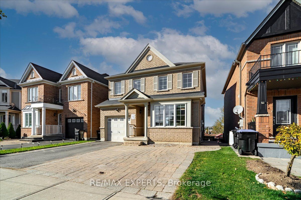 147 Armstrong Crescent