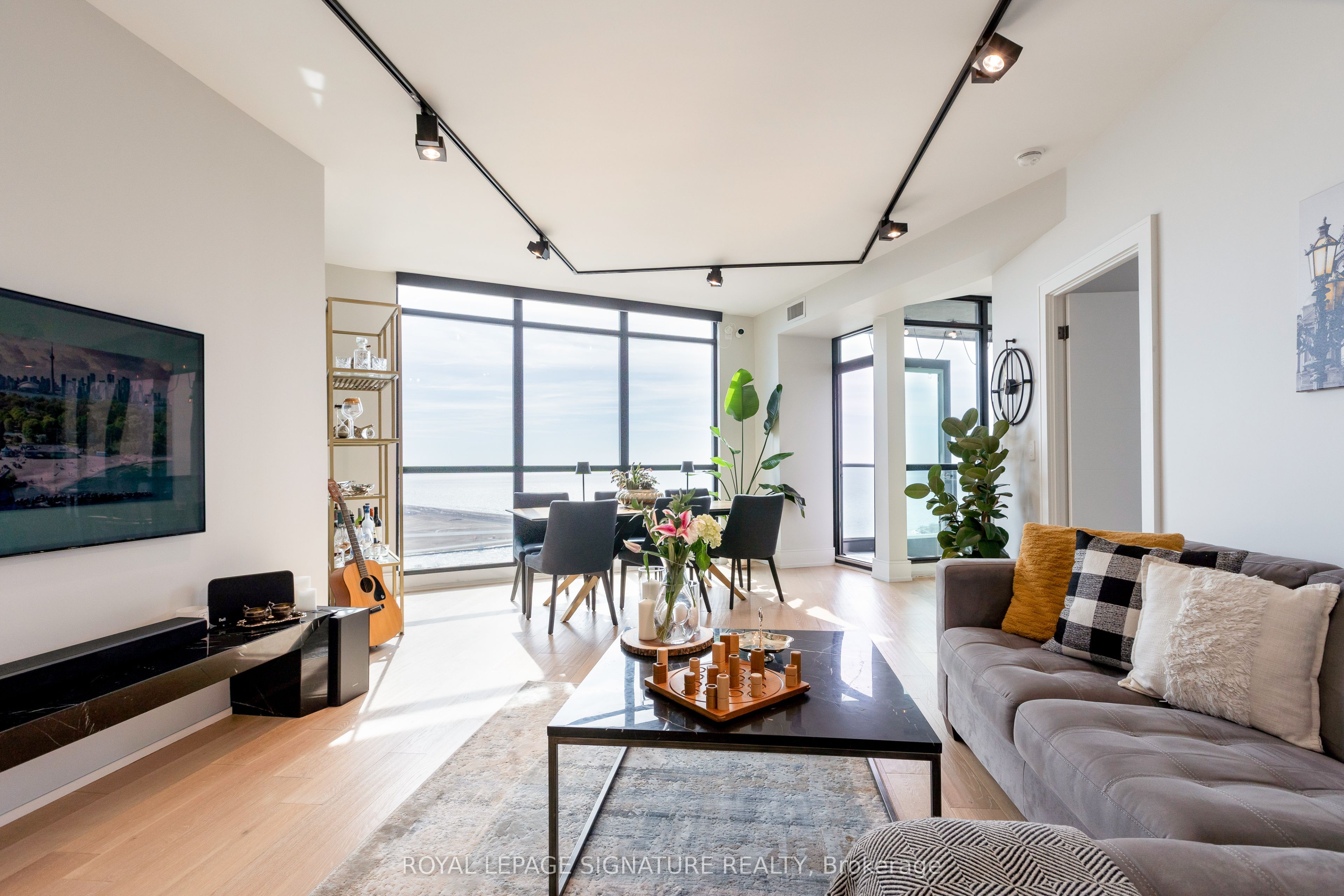 219 Fort York Boulevard 3609