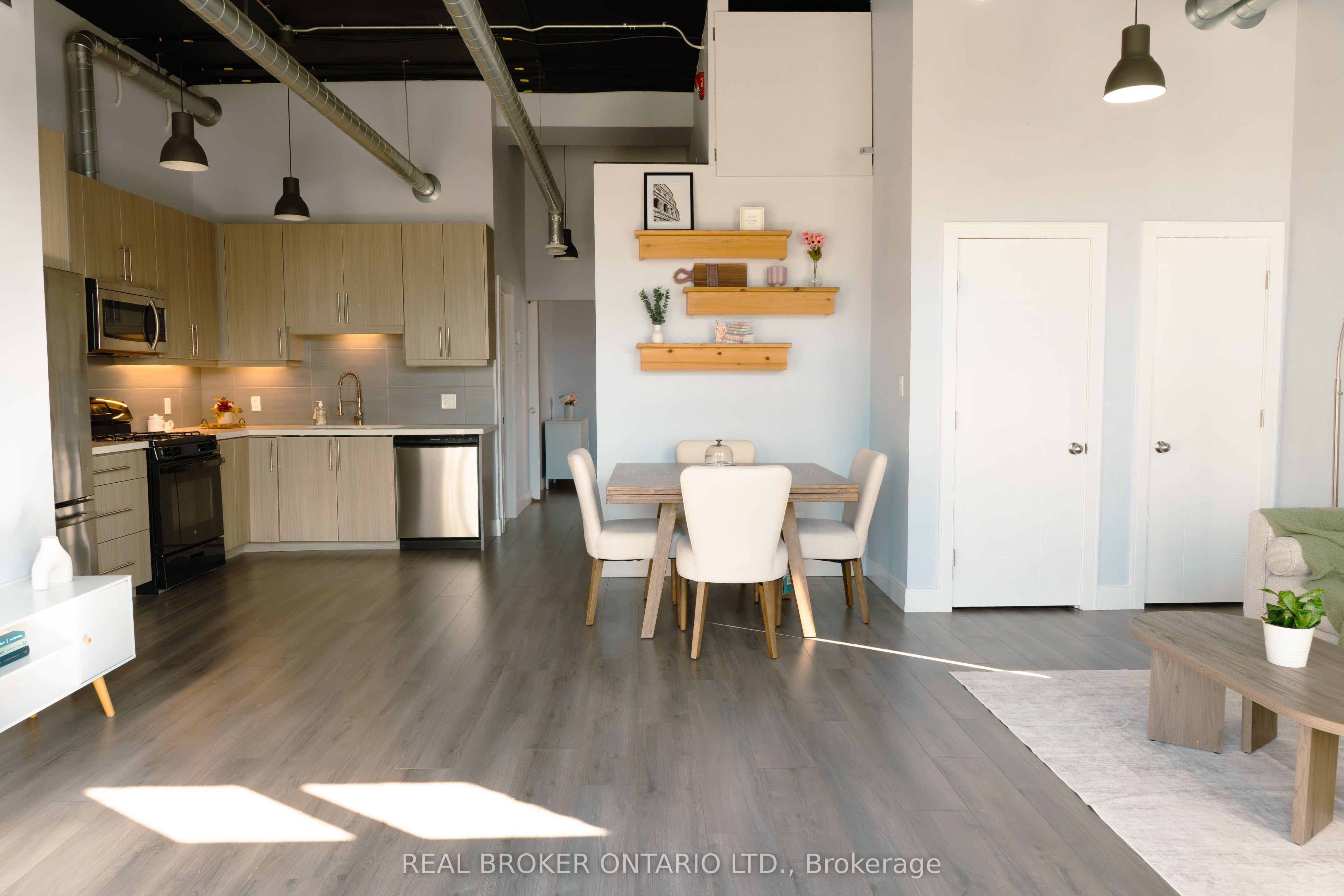 904 Paisley Road Unit 102