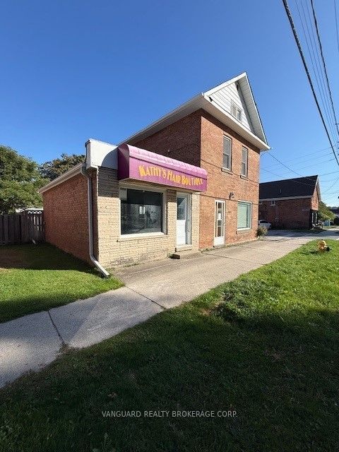 1803 4TH Avenue W Owen Sound ON N4K 4X9
