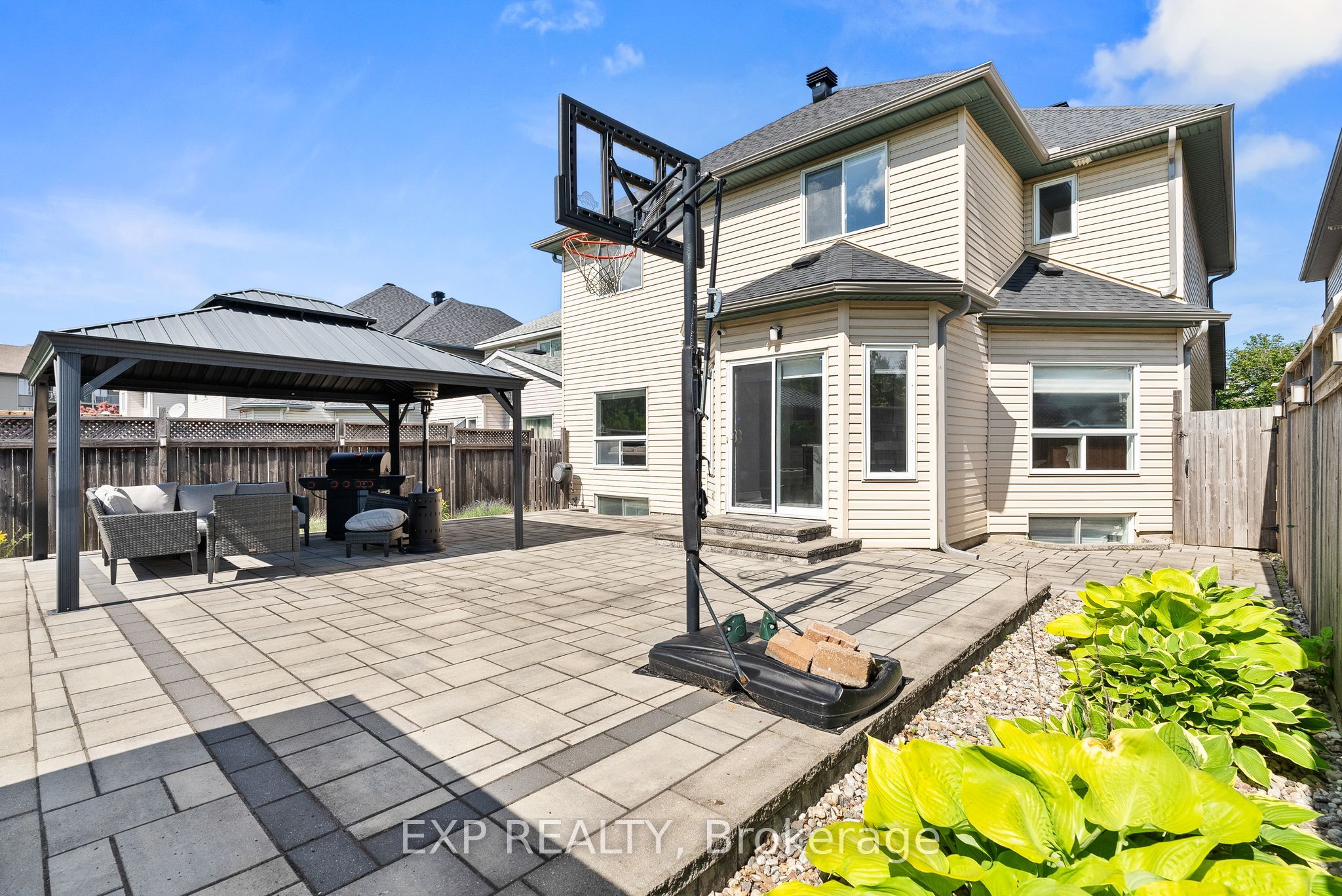 112 Redcliff Avenue
