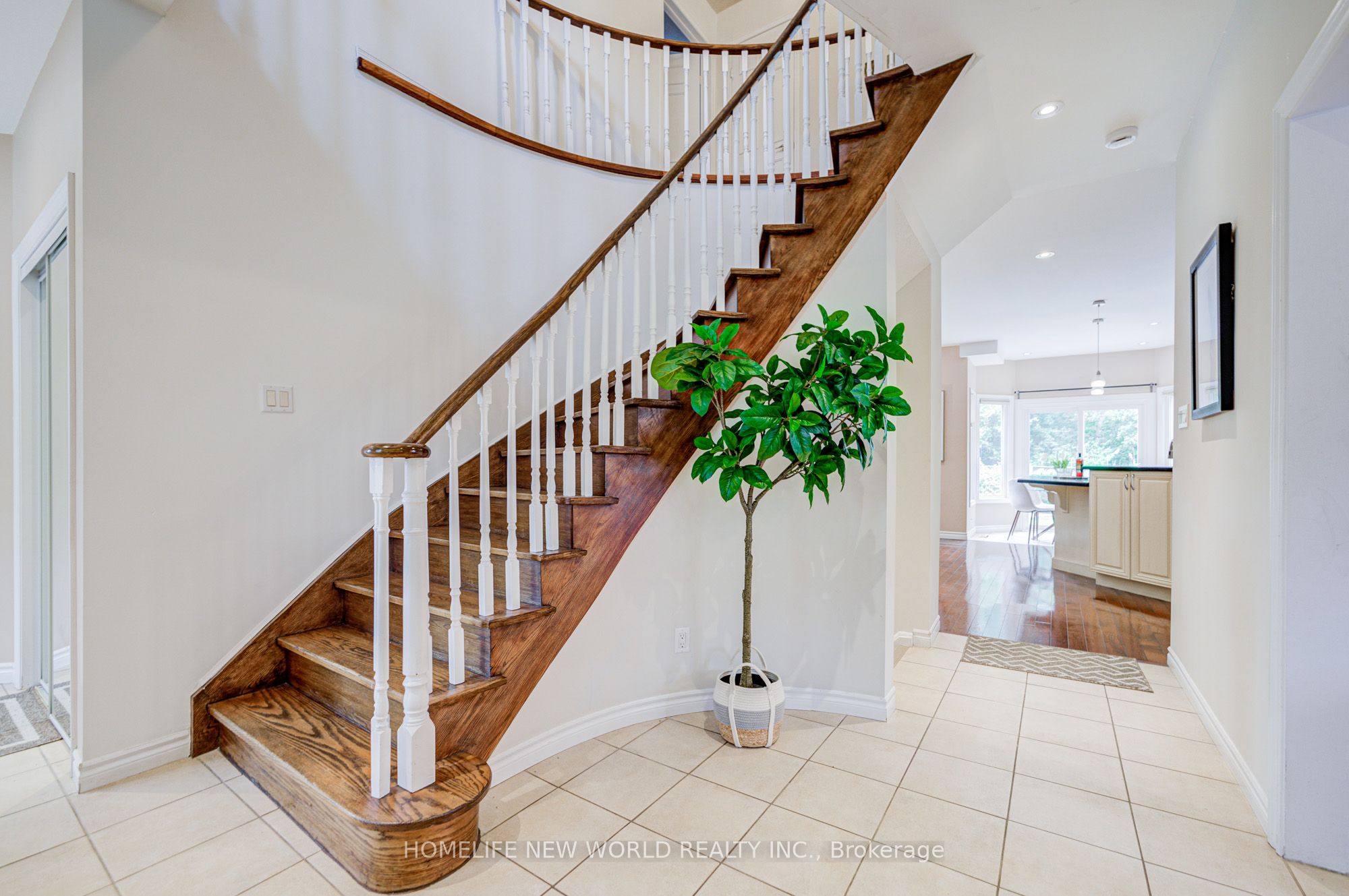 4468 Beacon Lane