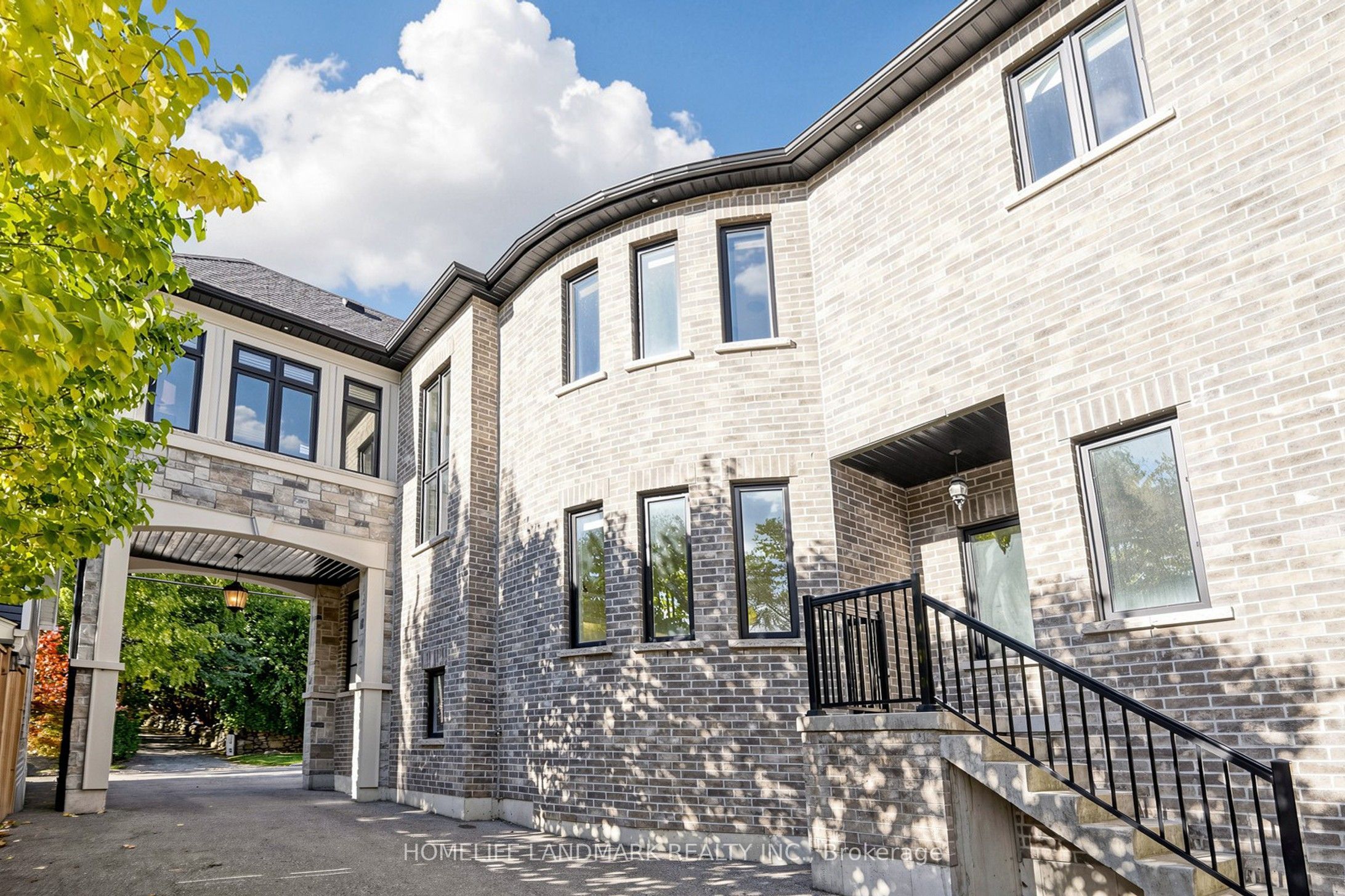 1047 Dunbarton Road