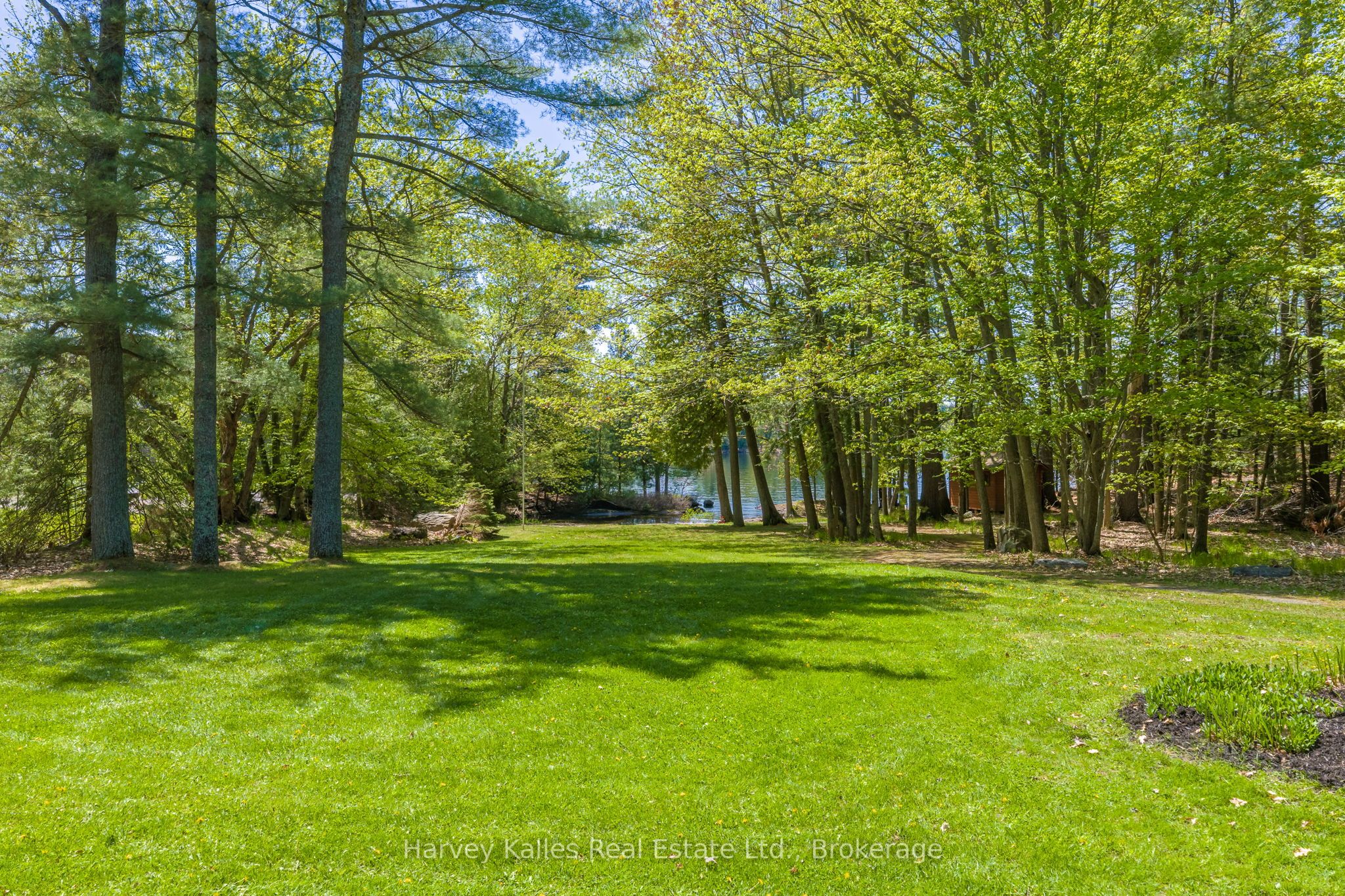 1615 Muskoka Road N