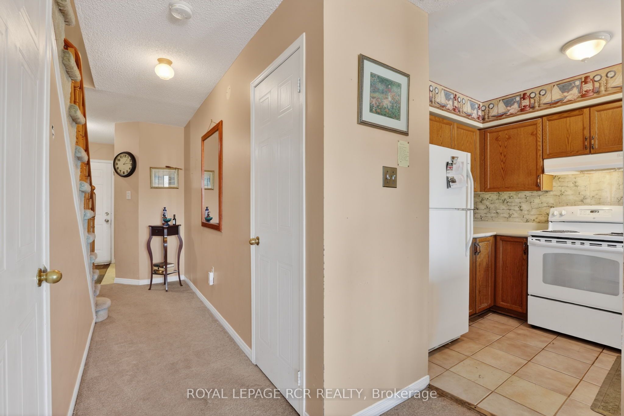 369 Riddell Court 10