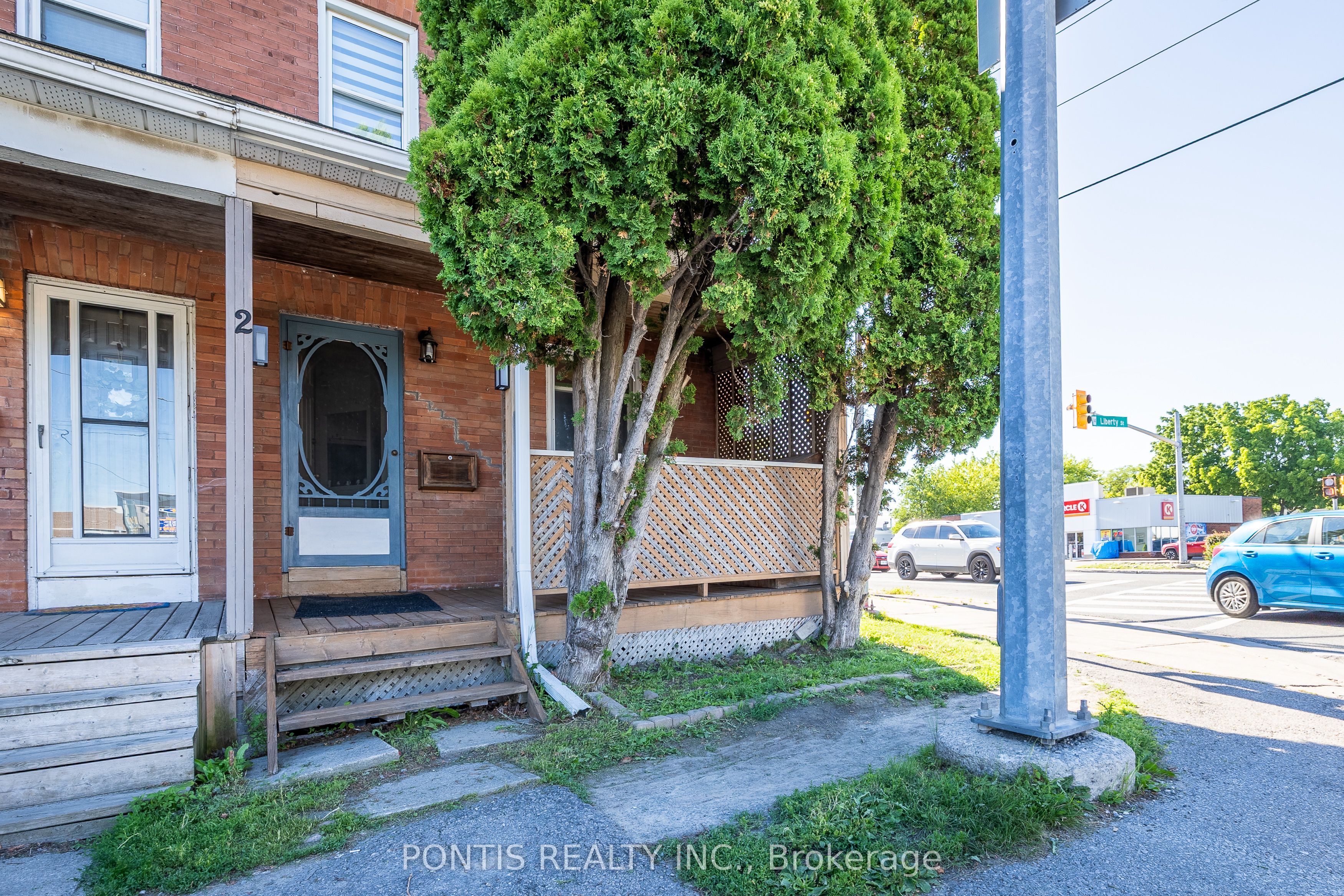 2 Liberty Street S