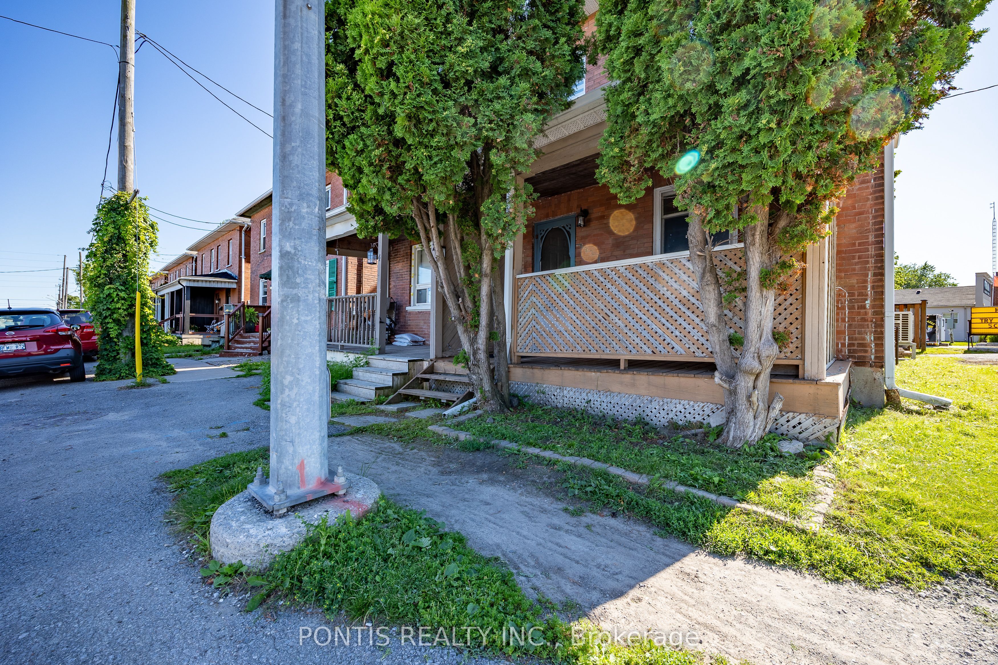 2 Liberty Street S
