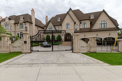 29 Denham Drive Richmond Hill ON L4C 6H6