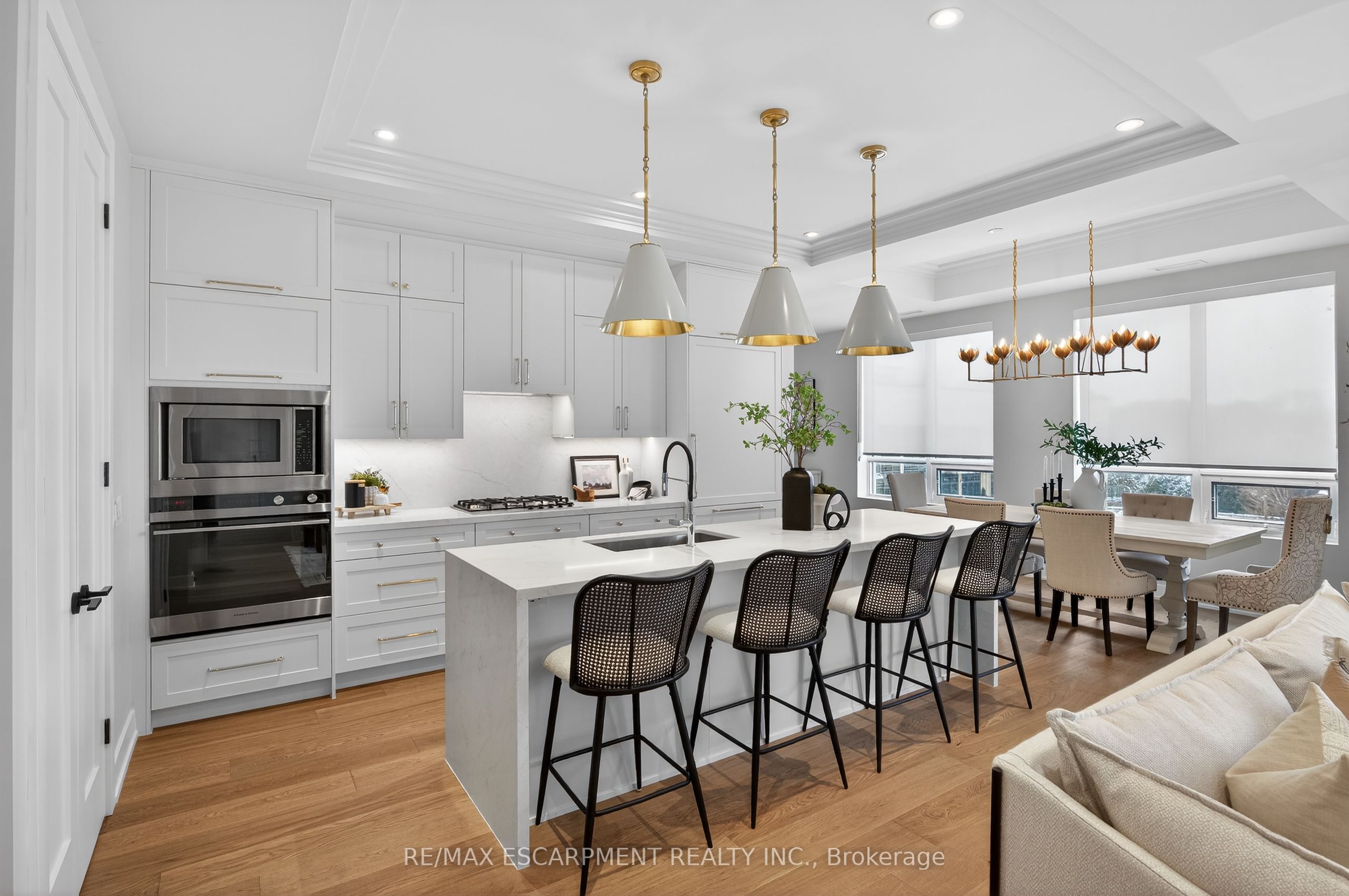 123 Maurice Drive 401