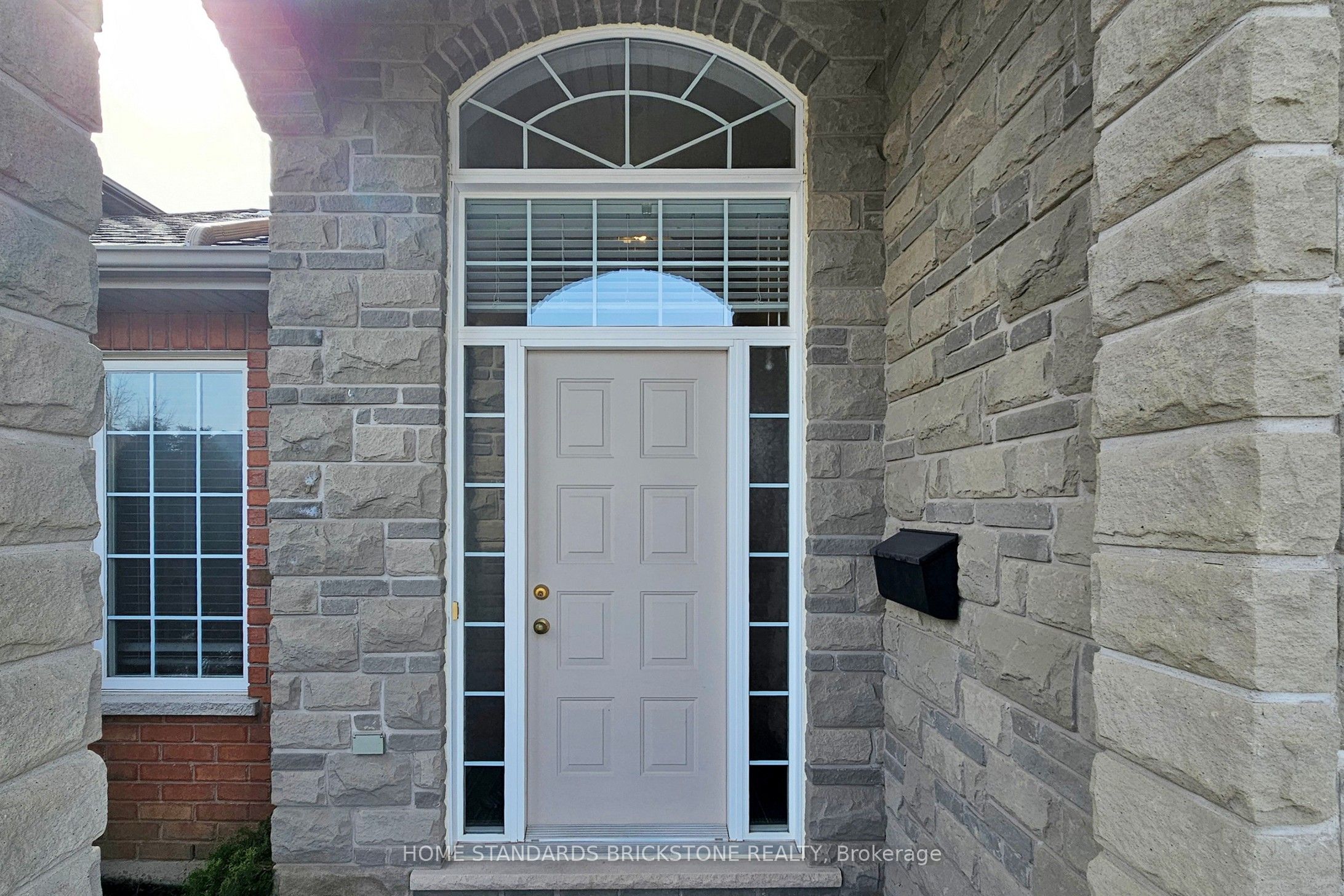 412 Autumn Crescent
