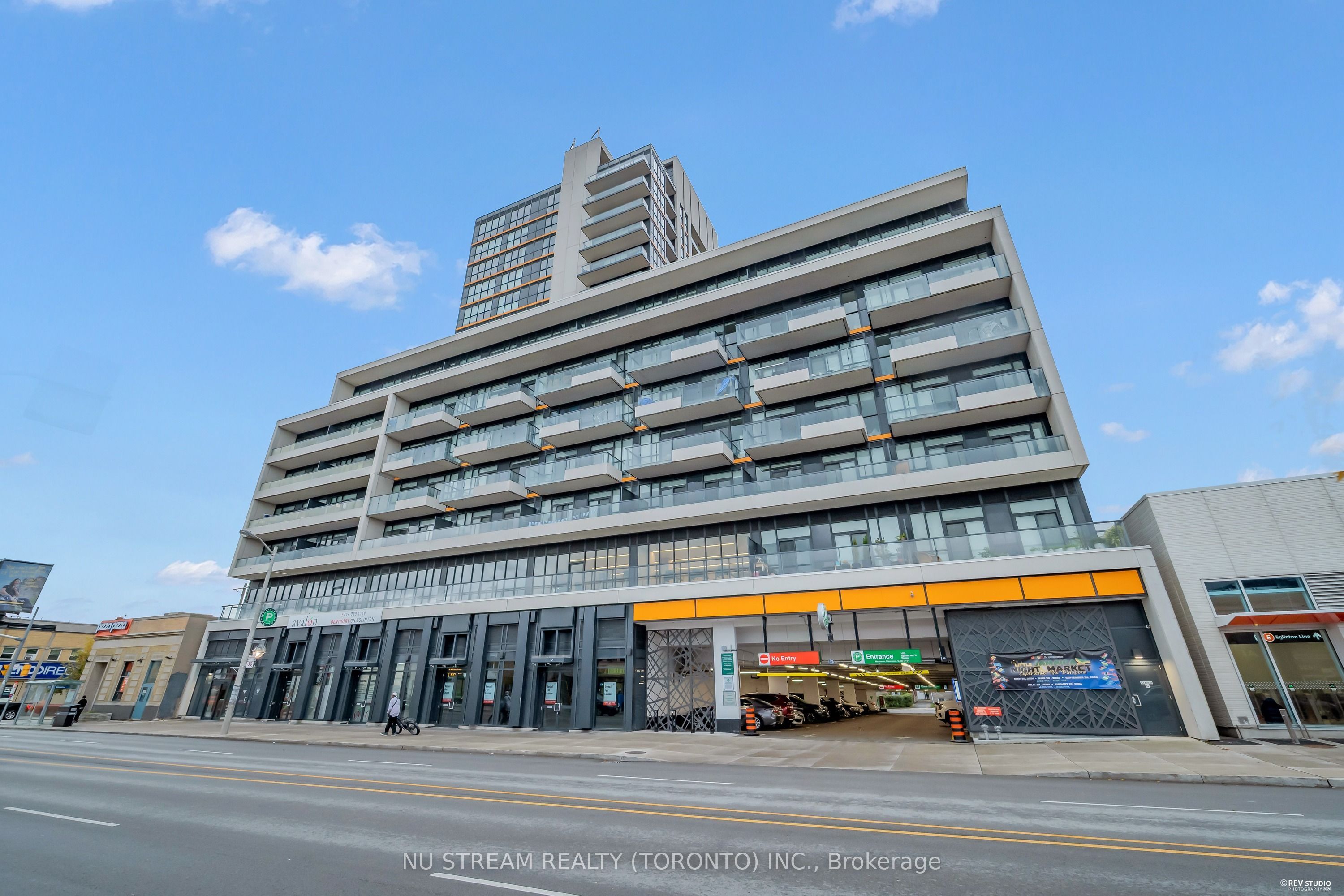 1603 Eglinton Avenue W 810