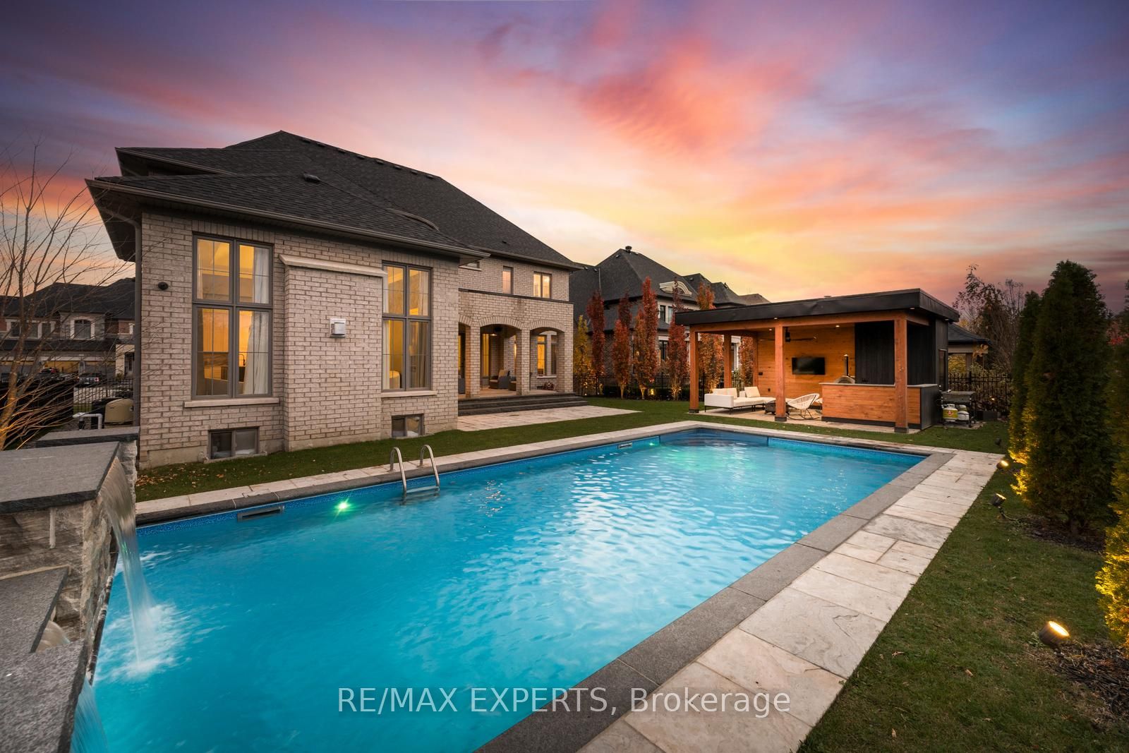 32 James Stokes Court