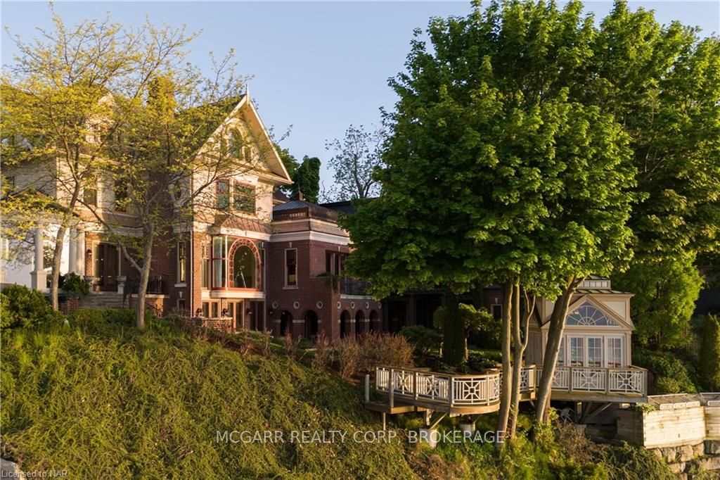 22 Bayview Drive