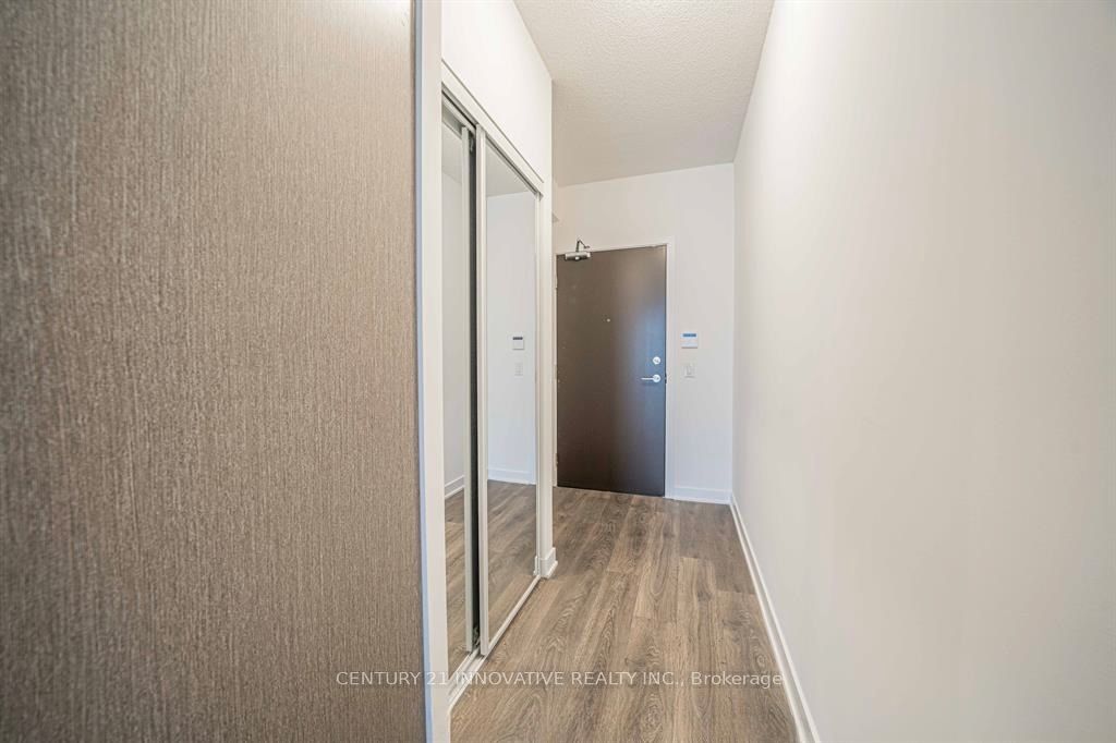 10 Honeycrisp Crescent 902