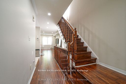 3950 Erin Centre Boulevard 66
