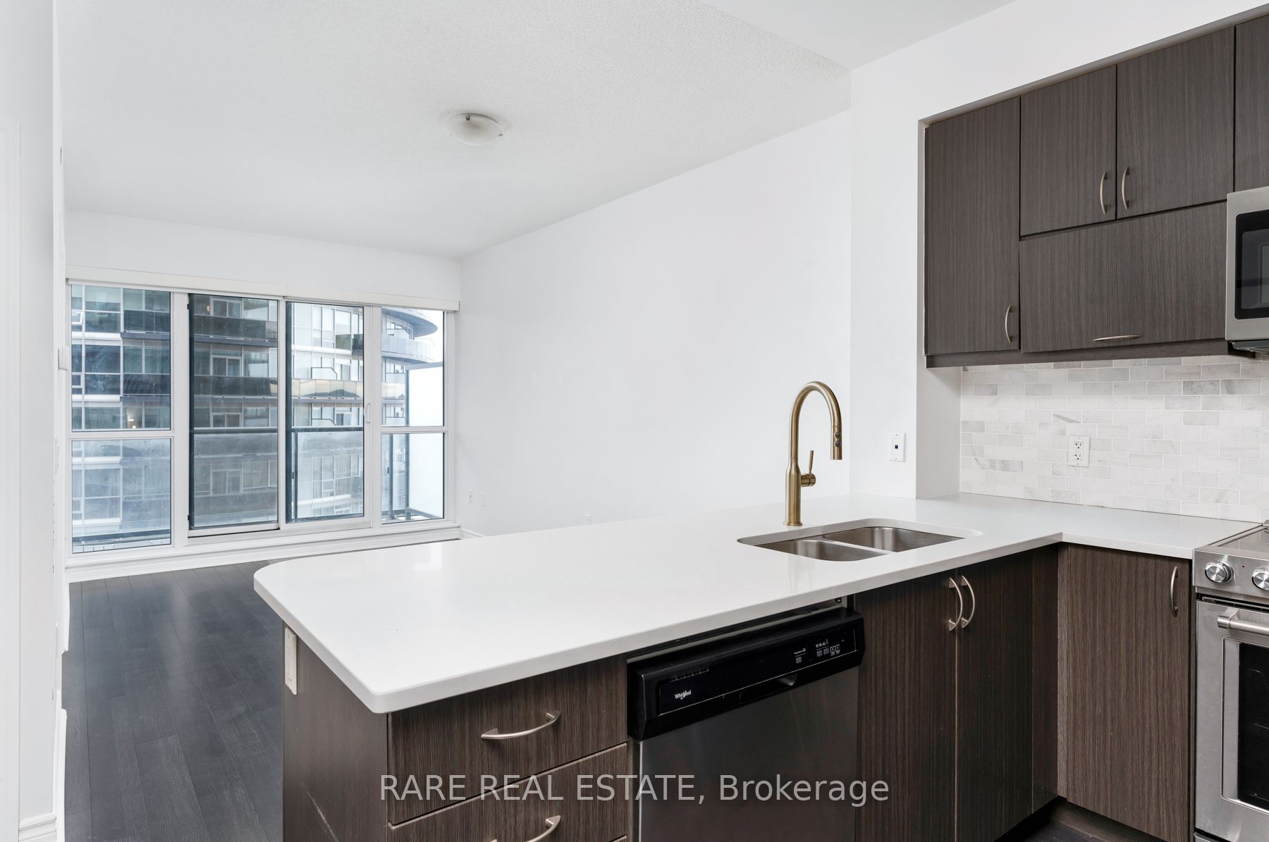 39 Annie Craig Drive 910