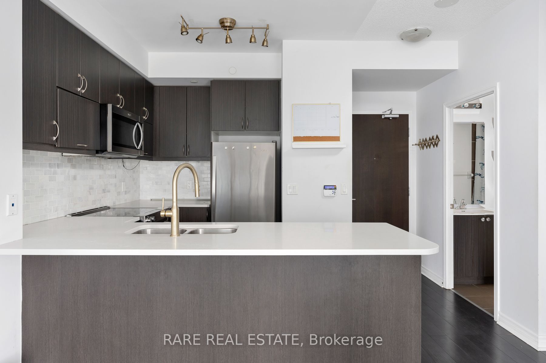 39 Annie Craig Drive 910