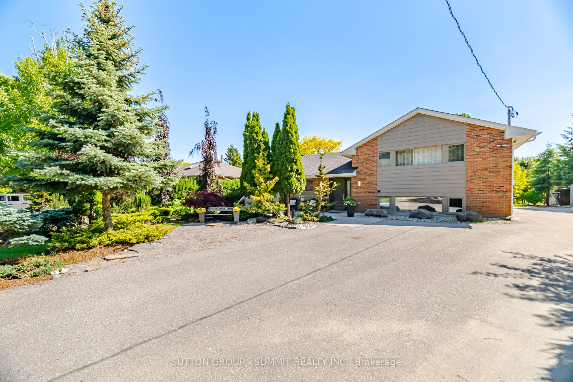 14 Plainsman Road