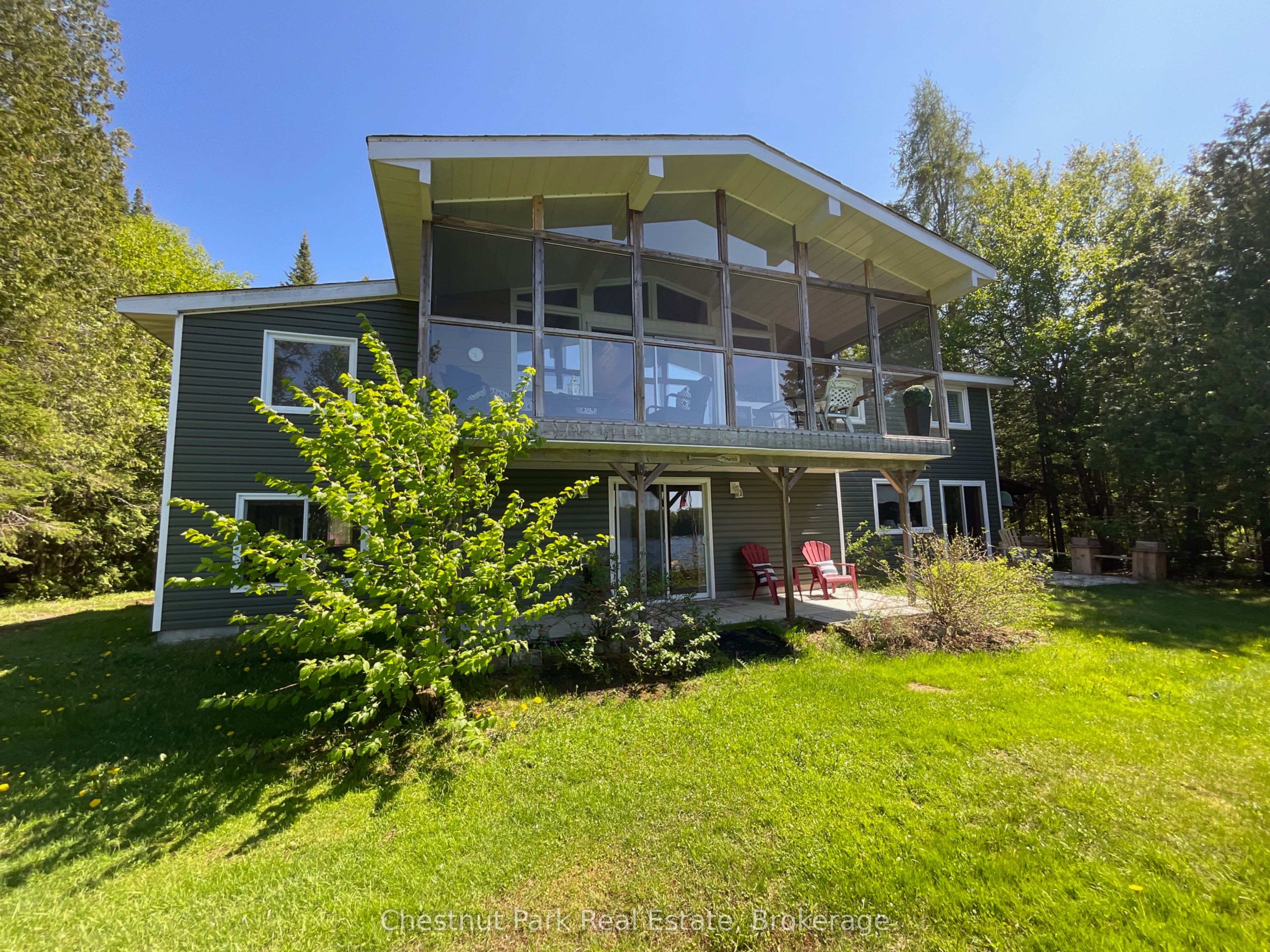 14 Lakeview Drive