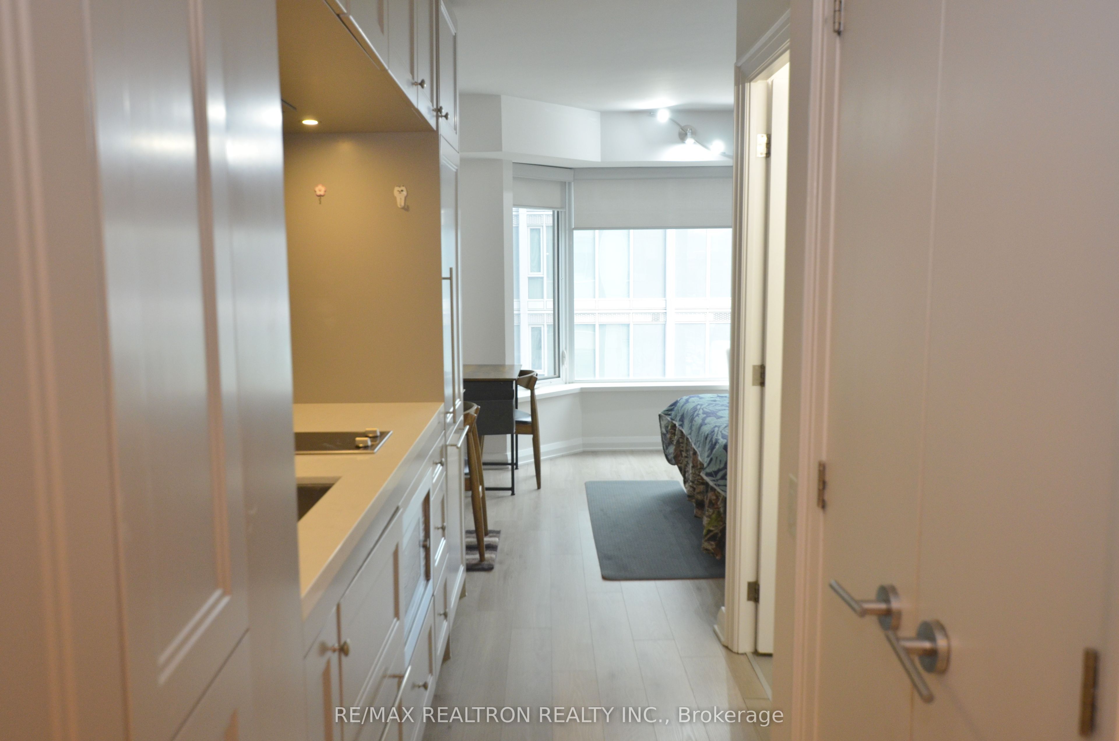 155 Yorkville Avenue 713