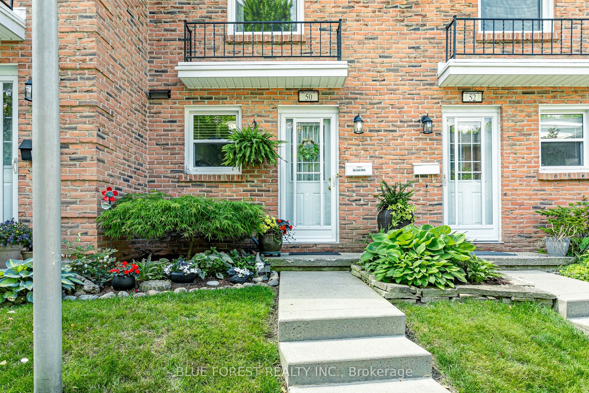 1385 Commissioners Road W 50