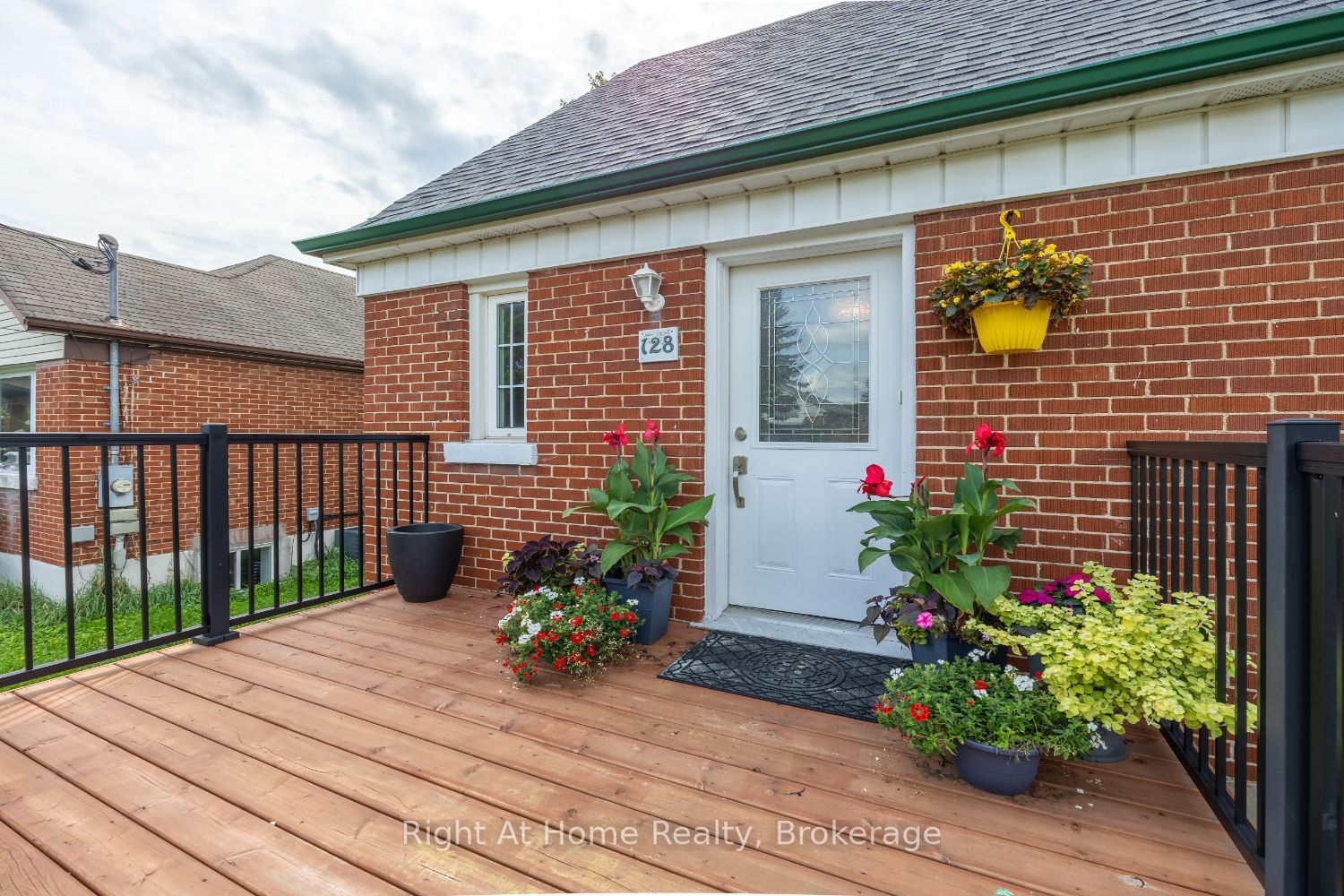 128 Lasalle Avenue