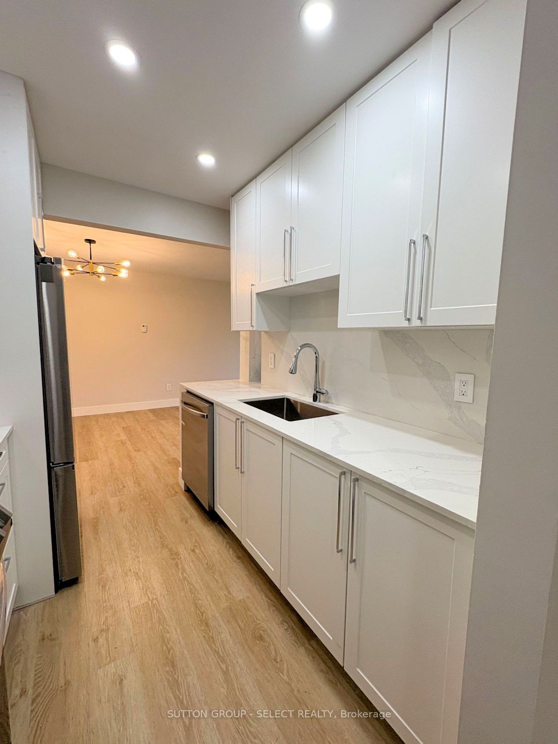 2230 Trafalgar Street 109