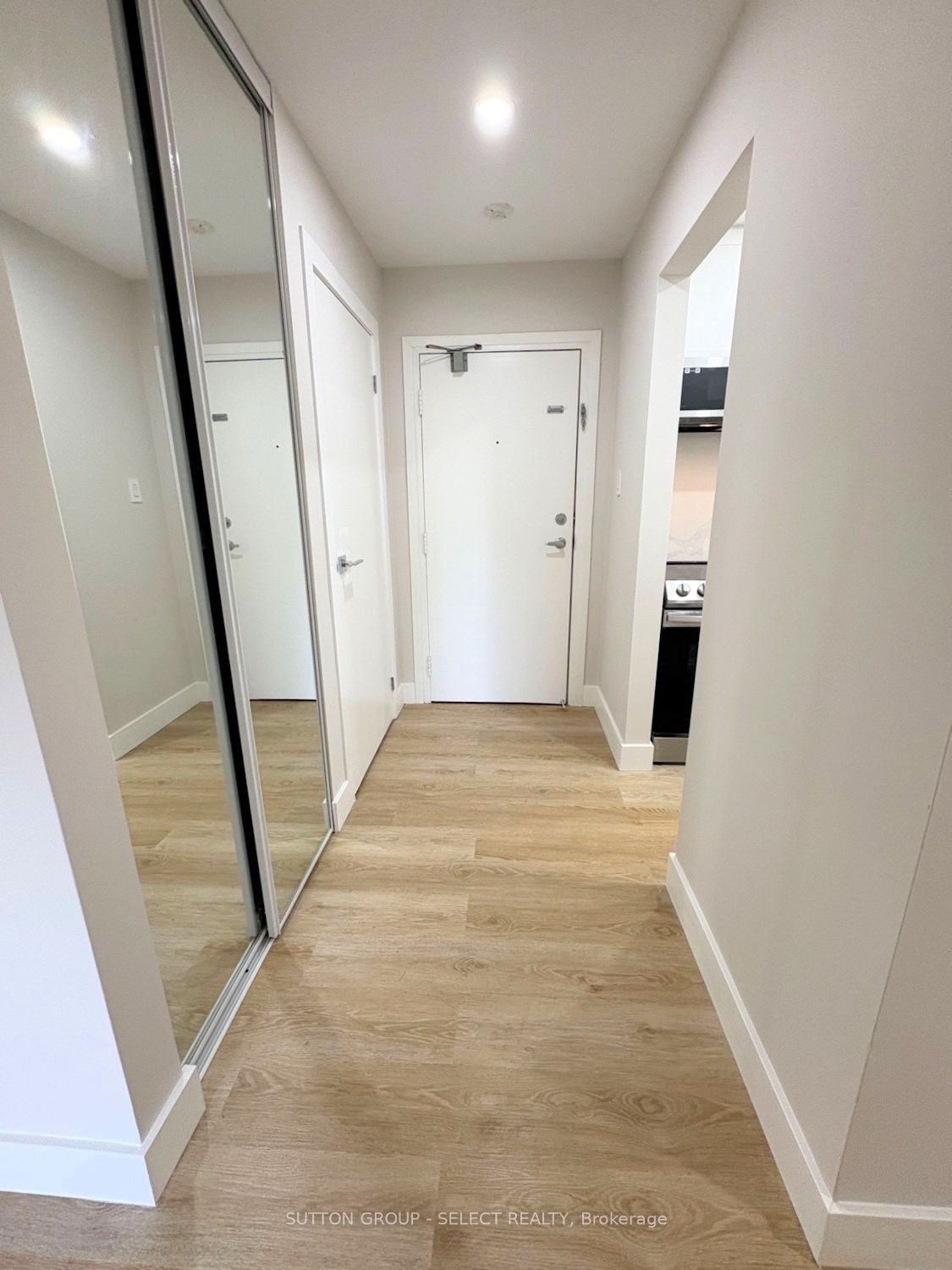 2230 Trafalgar Street 109