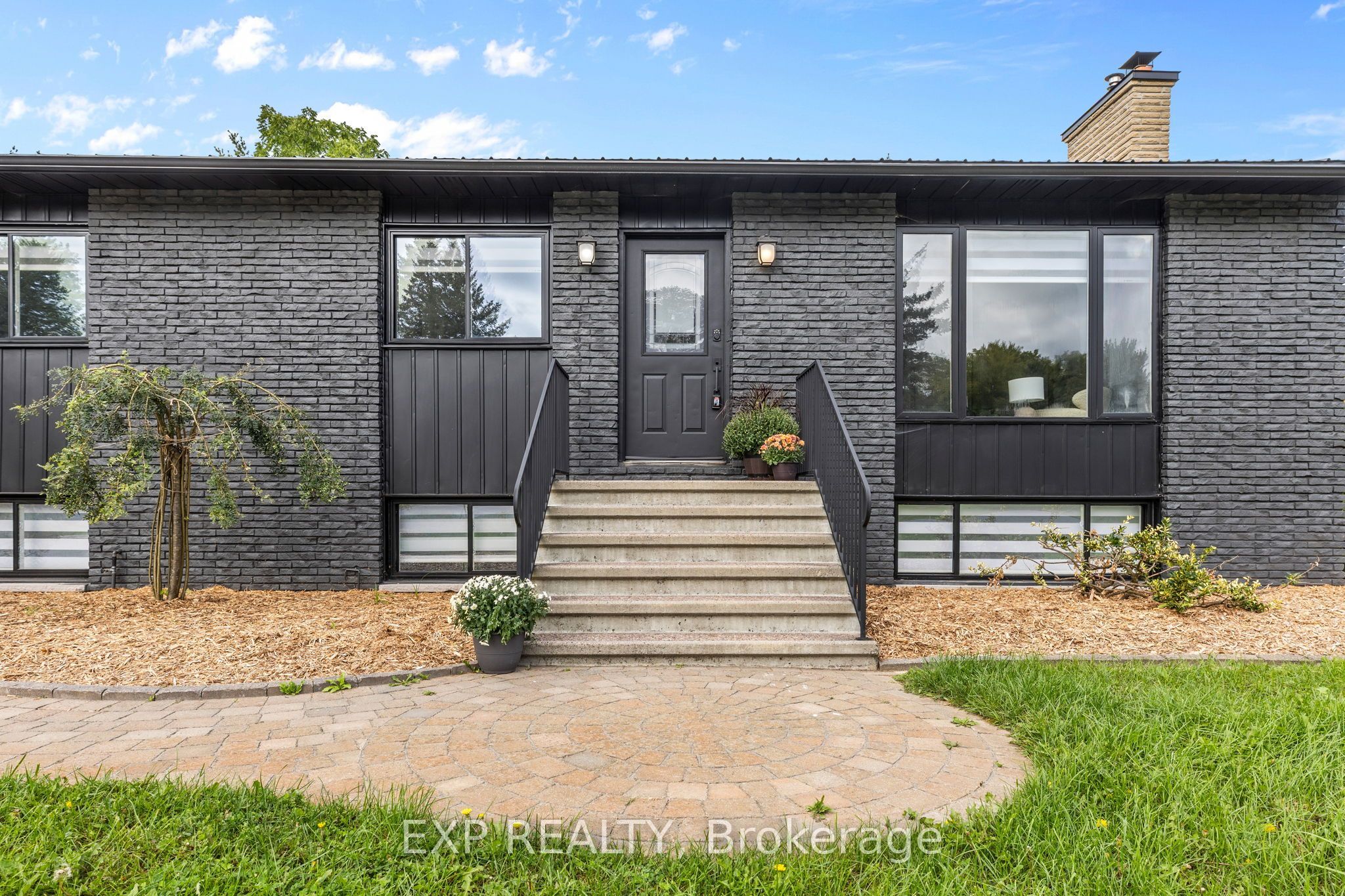 3276 Warner Way