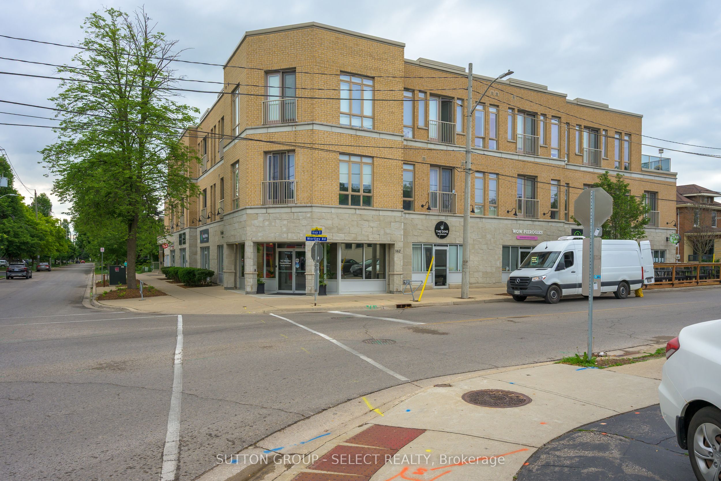 162 Wortley Road 305