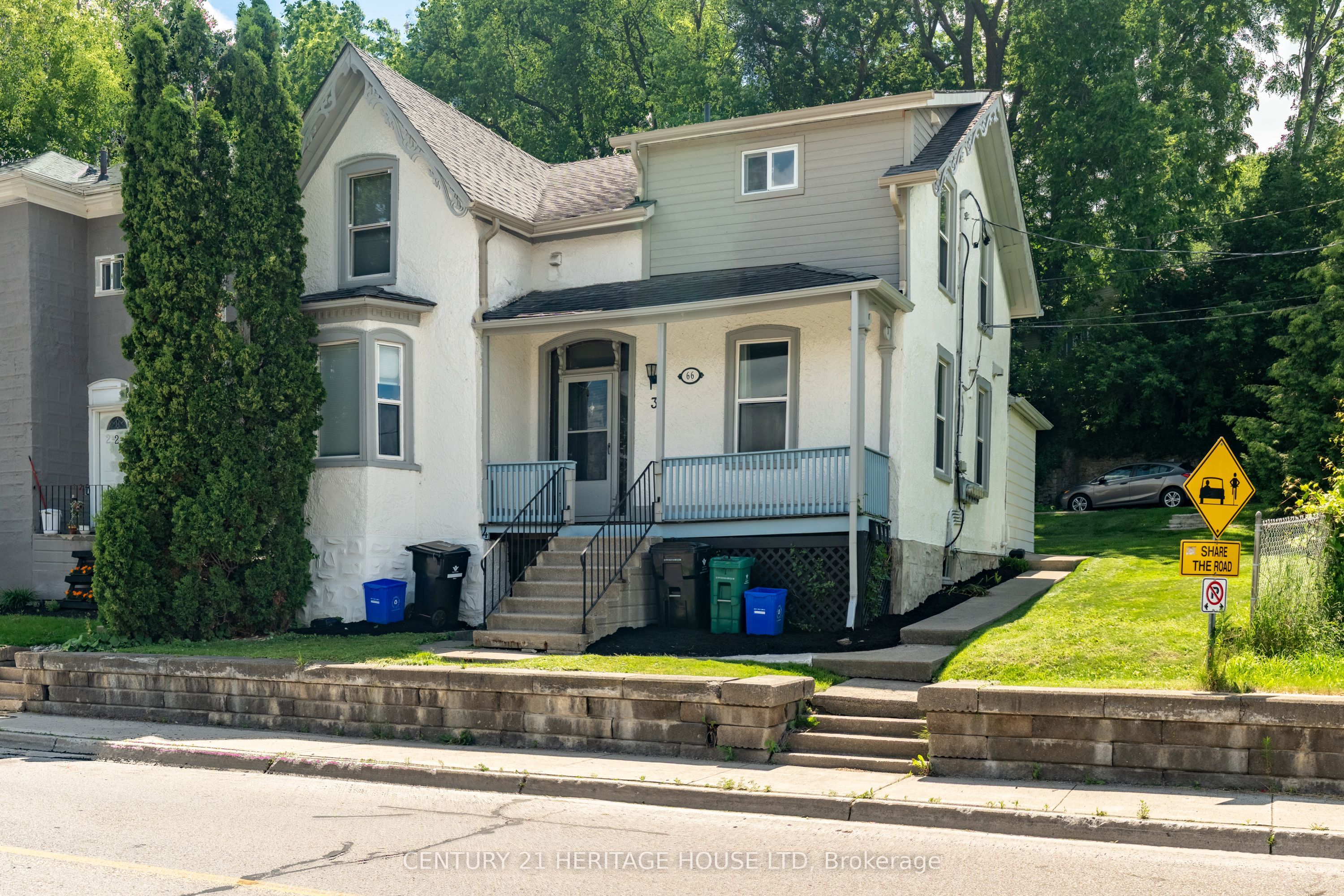 66 Queen Street W