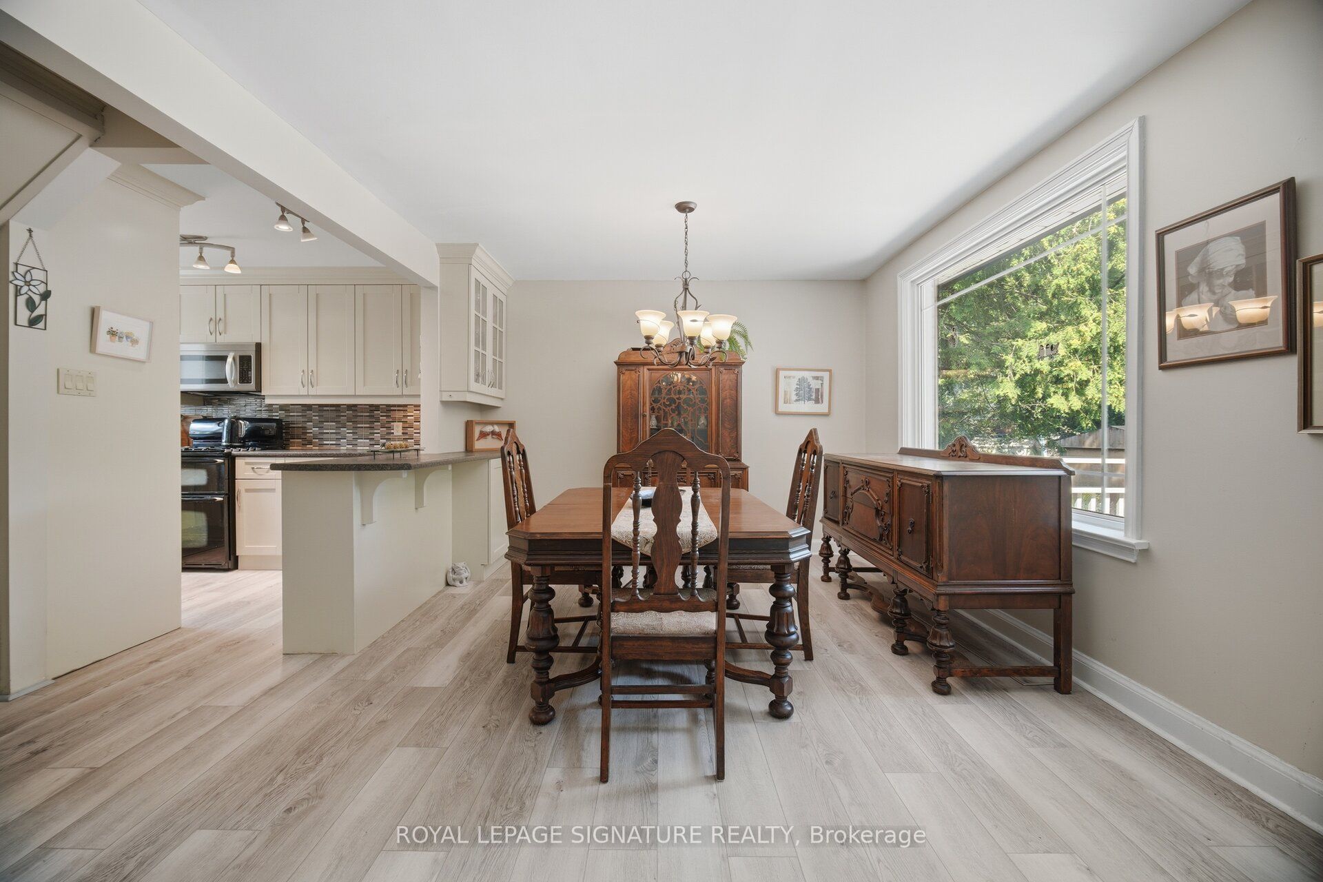 10 Elmview Court