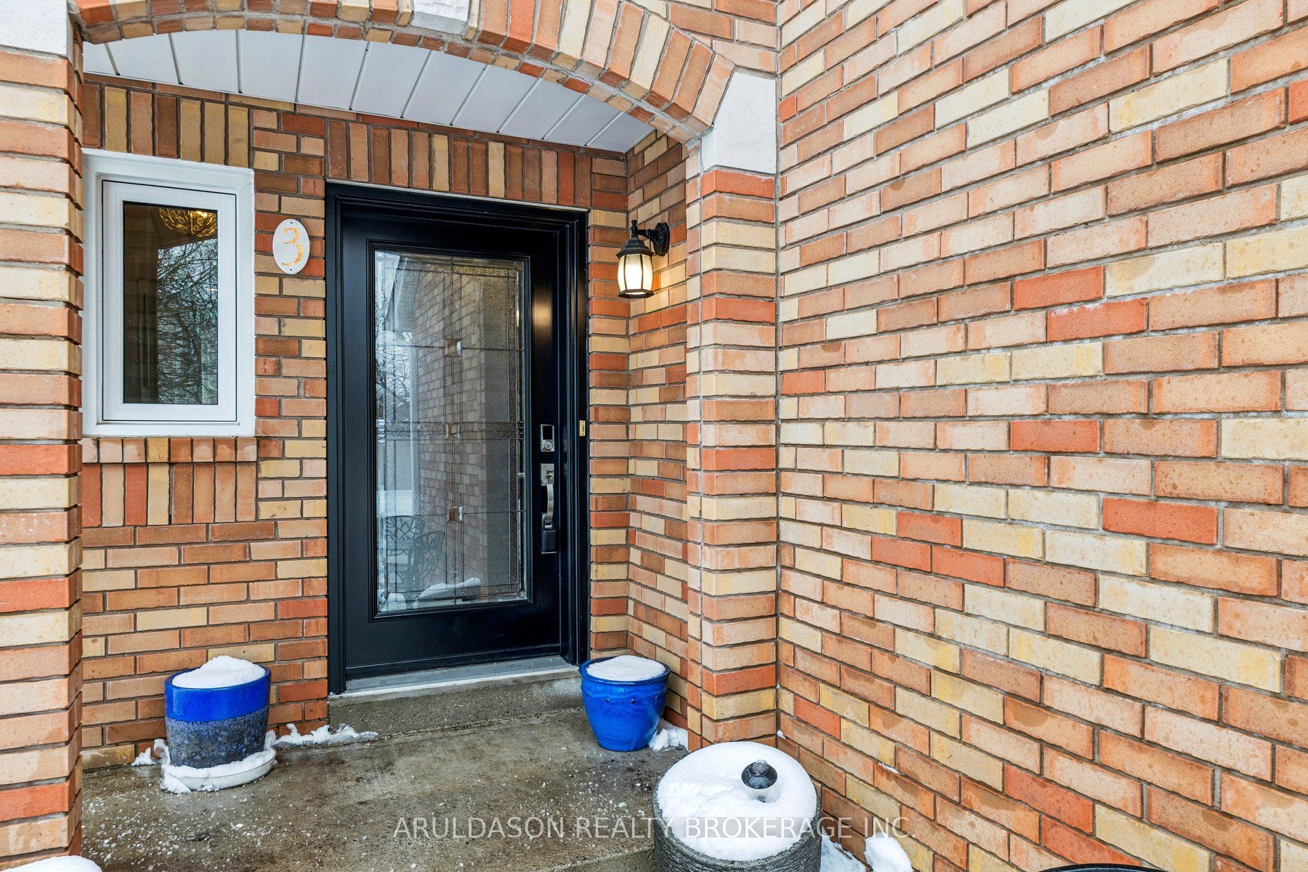 3 Booth Crescent