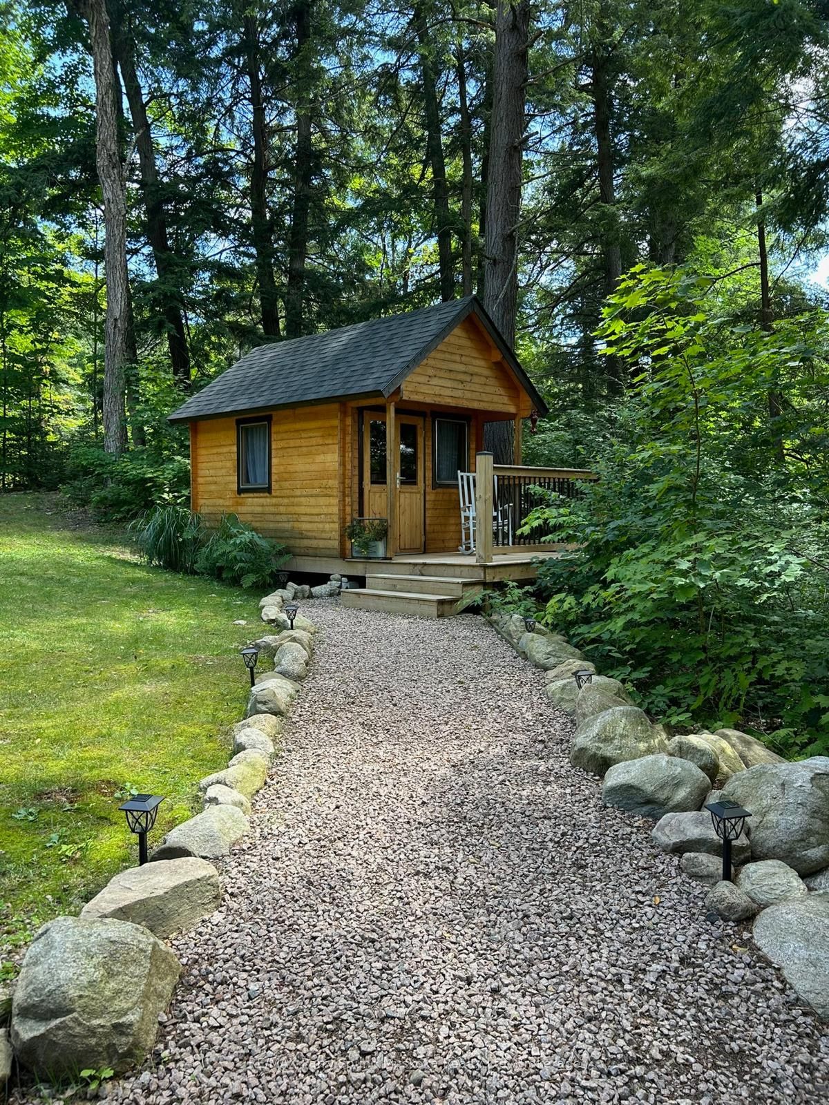 3256 Summer Road