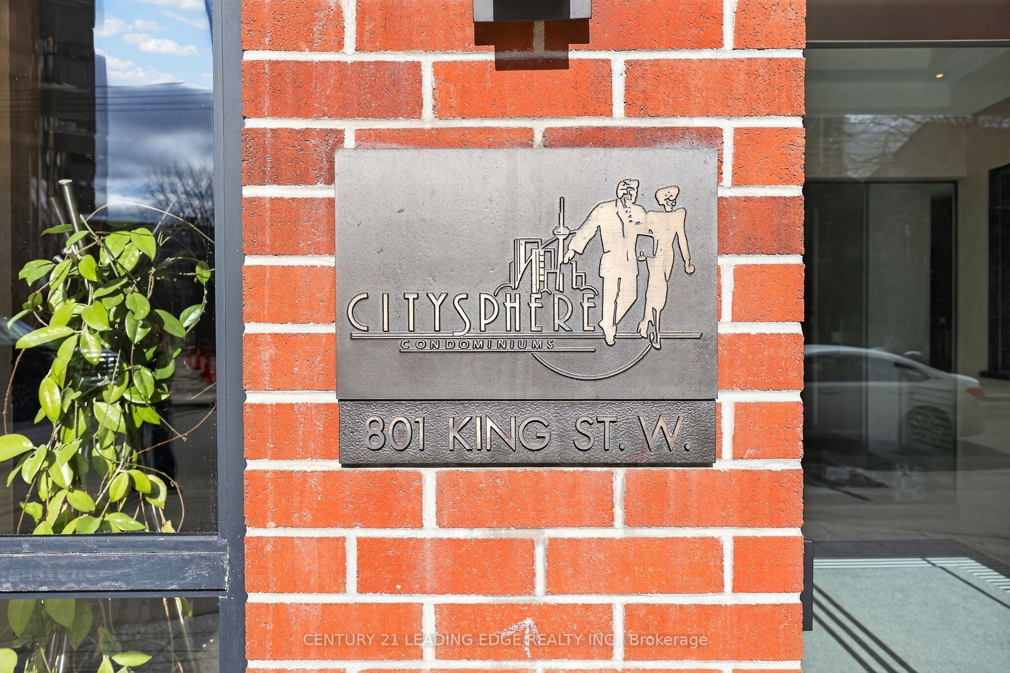 801 King Street W 903