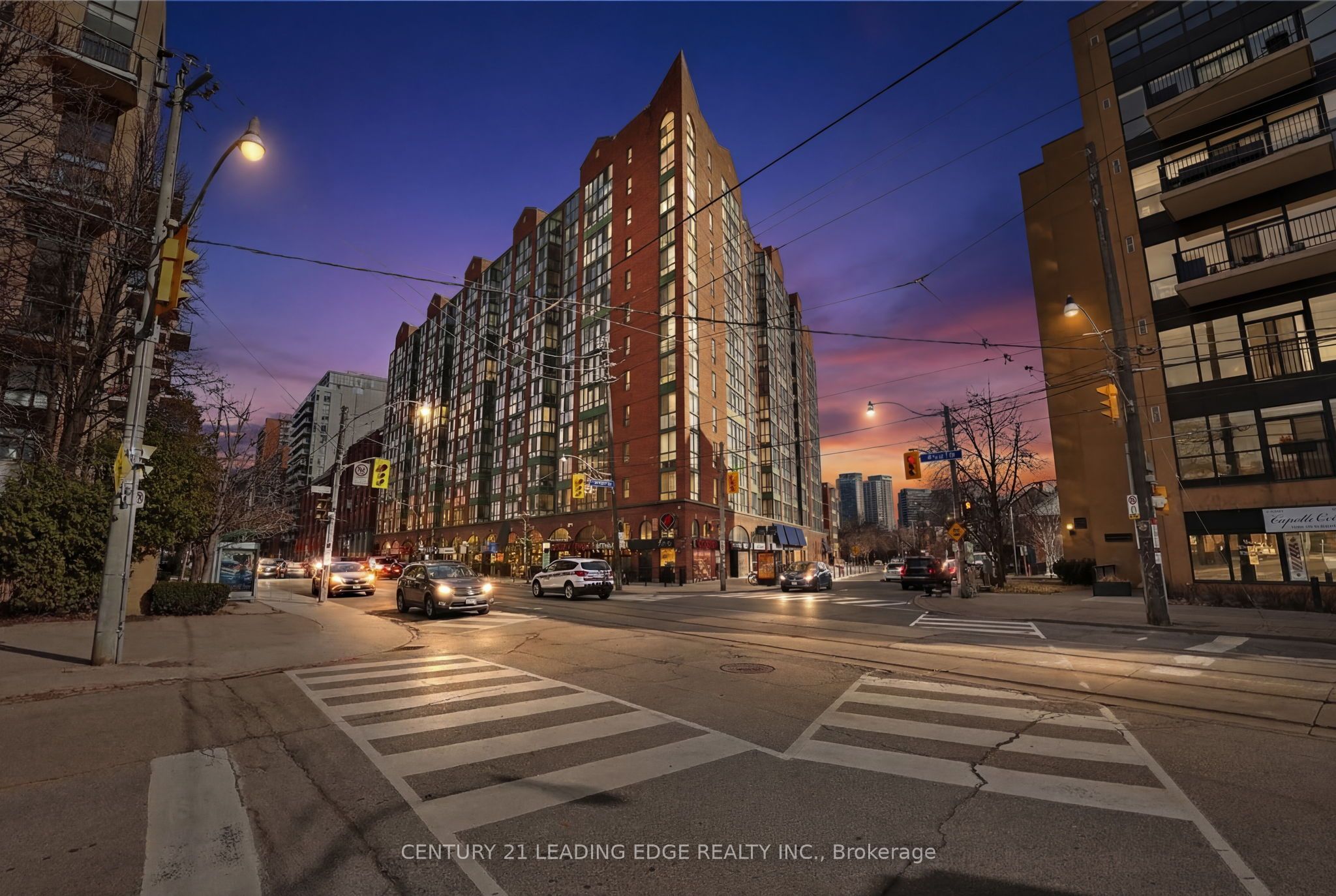 801 King Street W 903