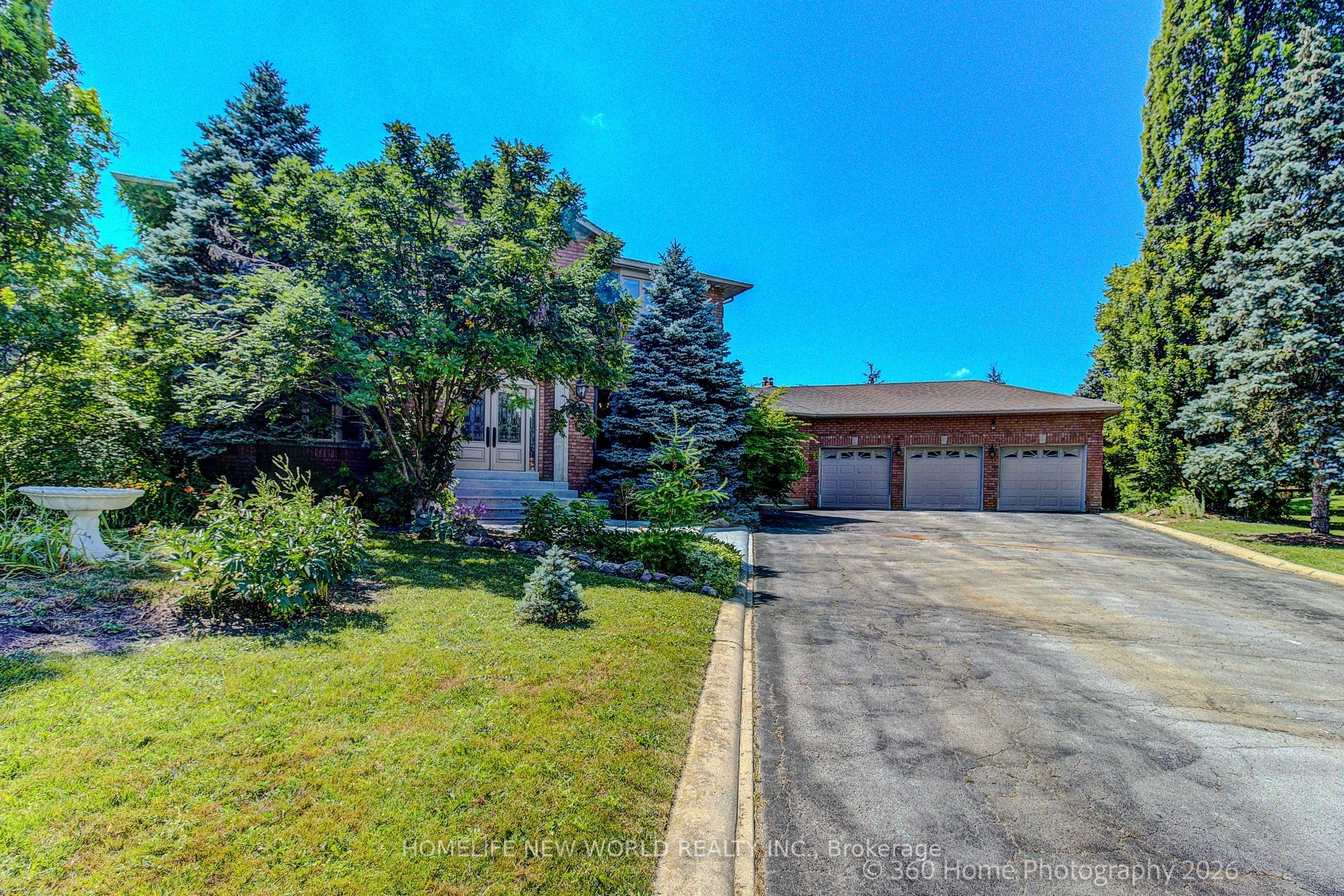 212 Burns Boulevard