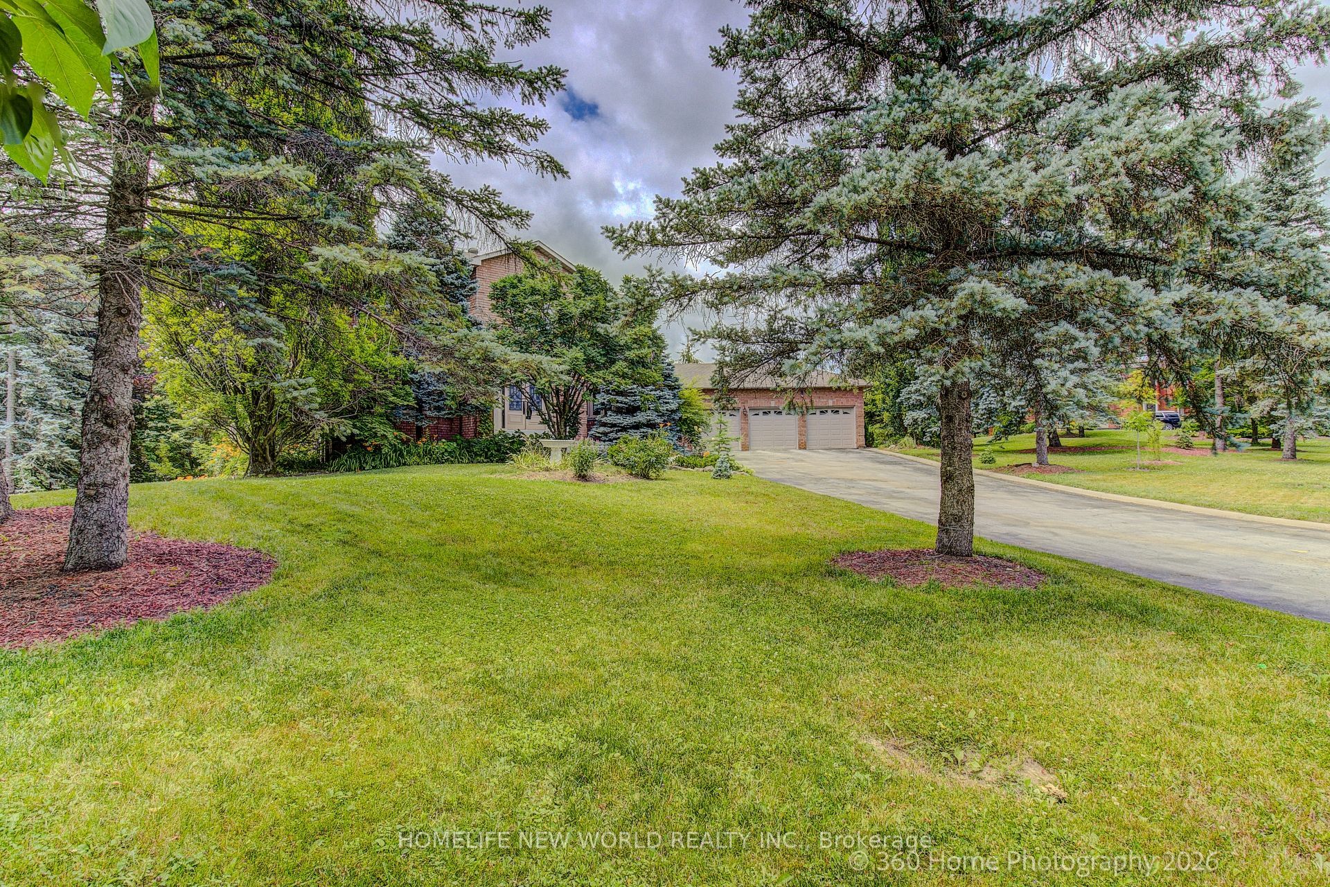 212 Burns Boulevard