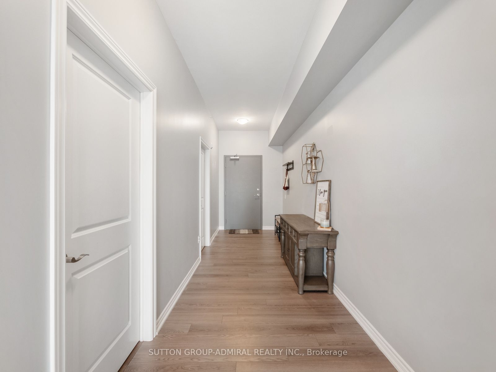 109 King Avenue E 301