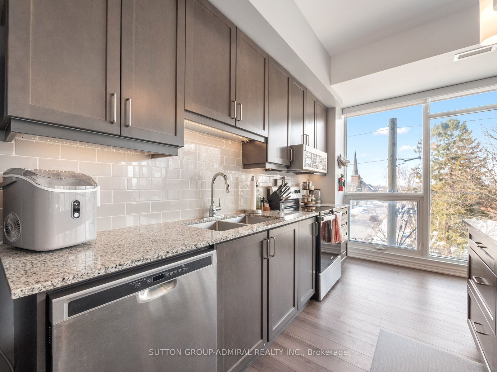 109 King Avenue E 301