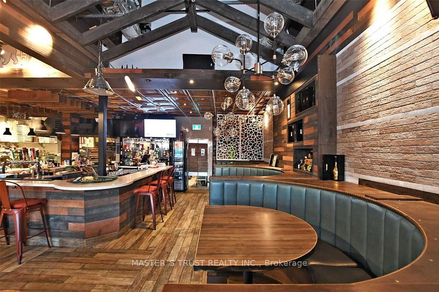 7181 Yonge Street 9 &106