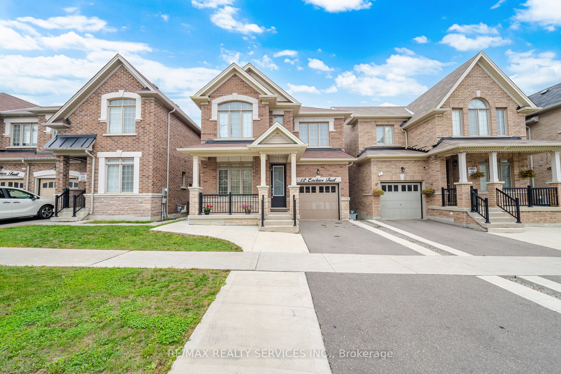12 Enclave Trail
