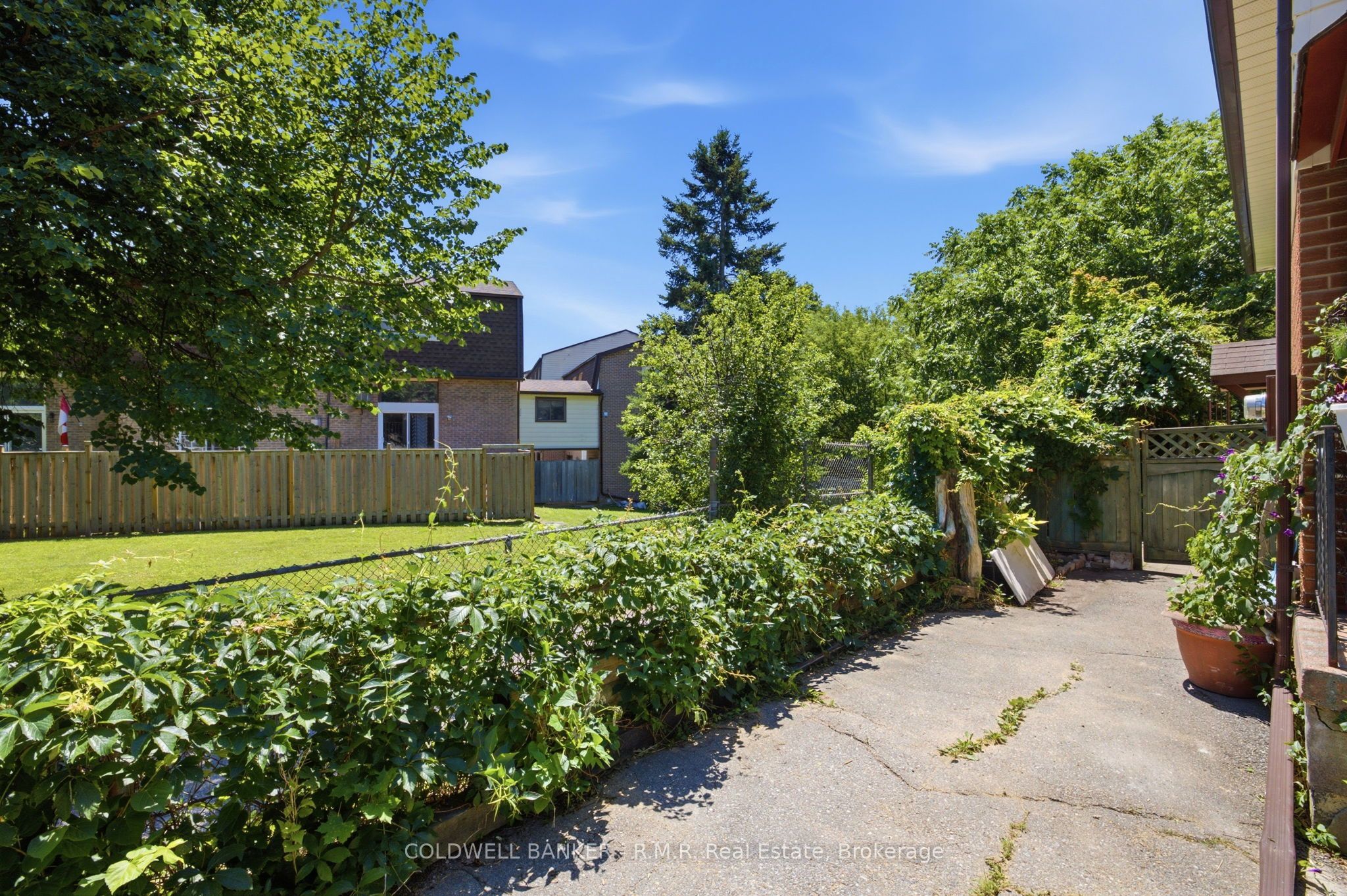 358 Camelot Court