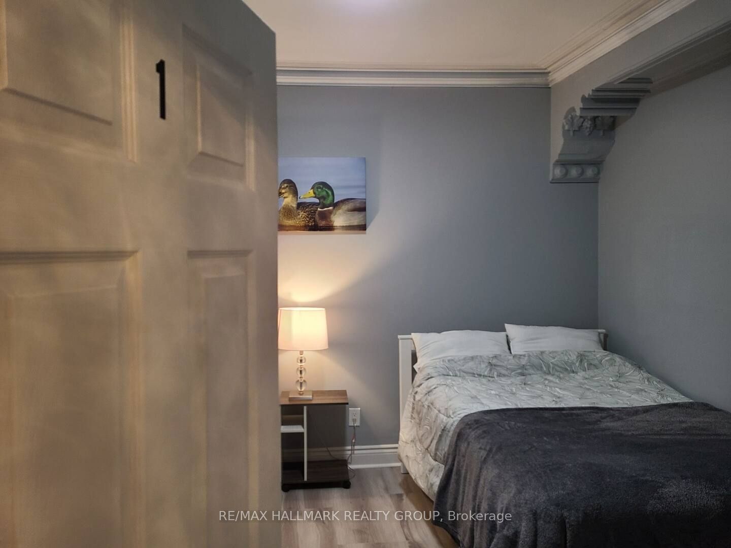 474 SOMERSET Street W