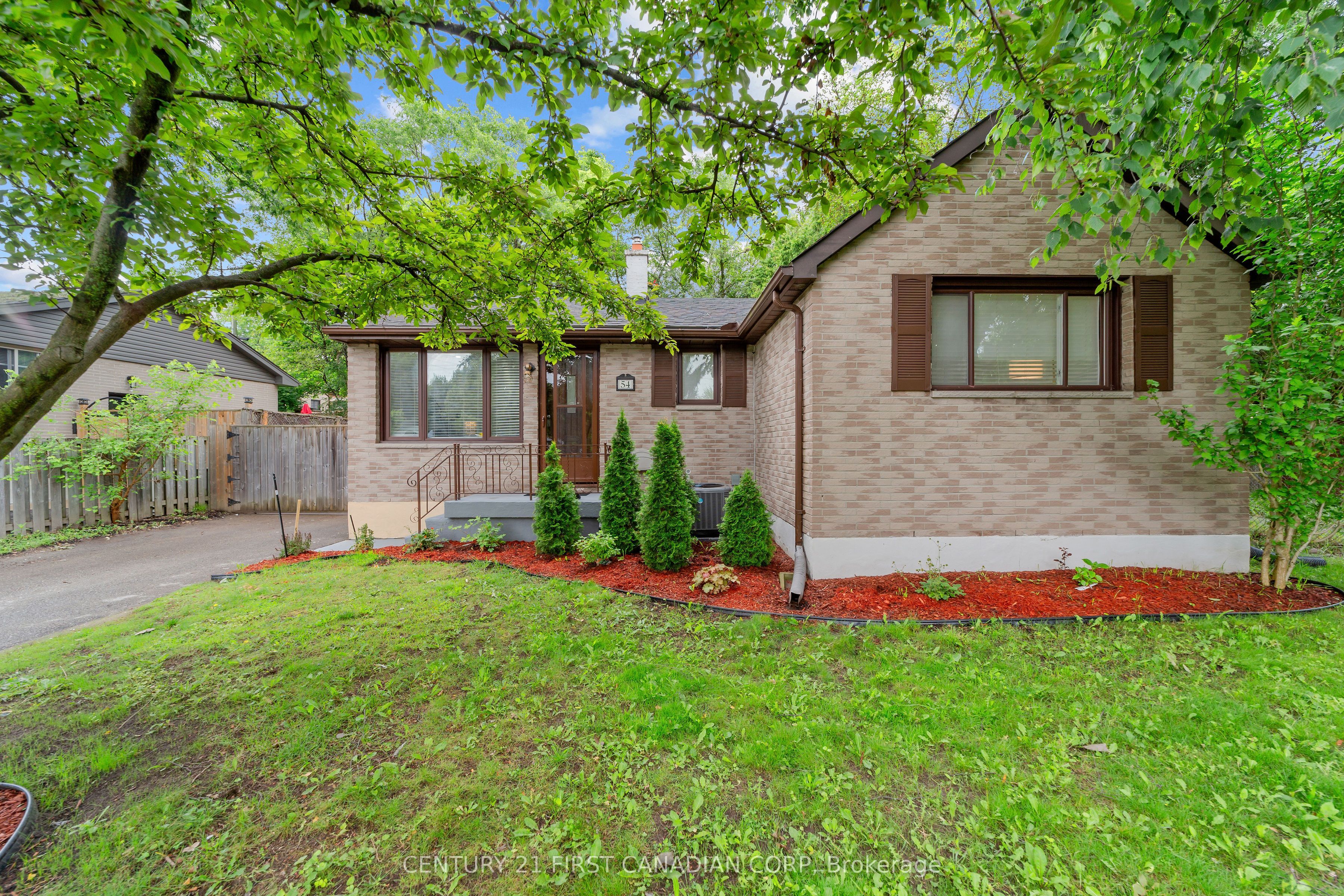 54 Manitoulin Drive
