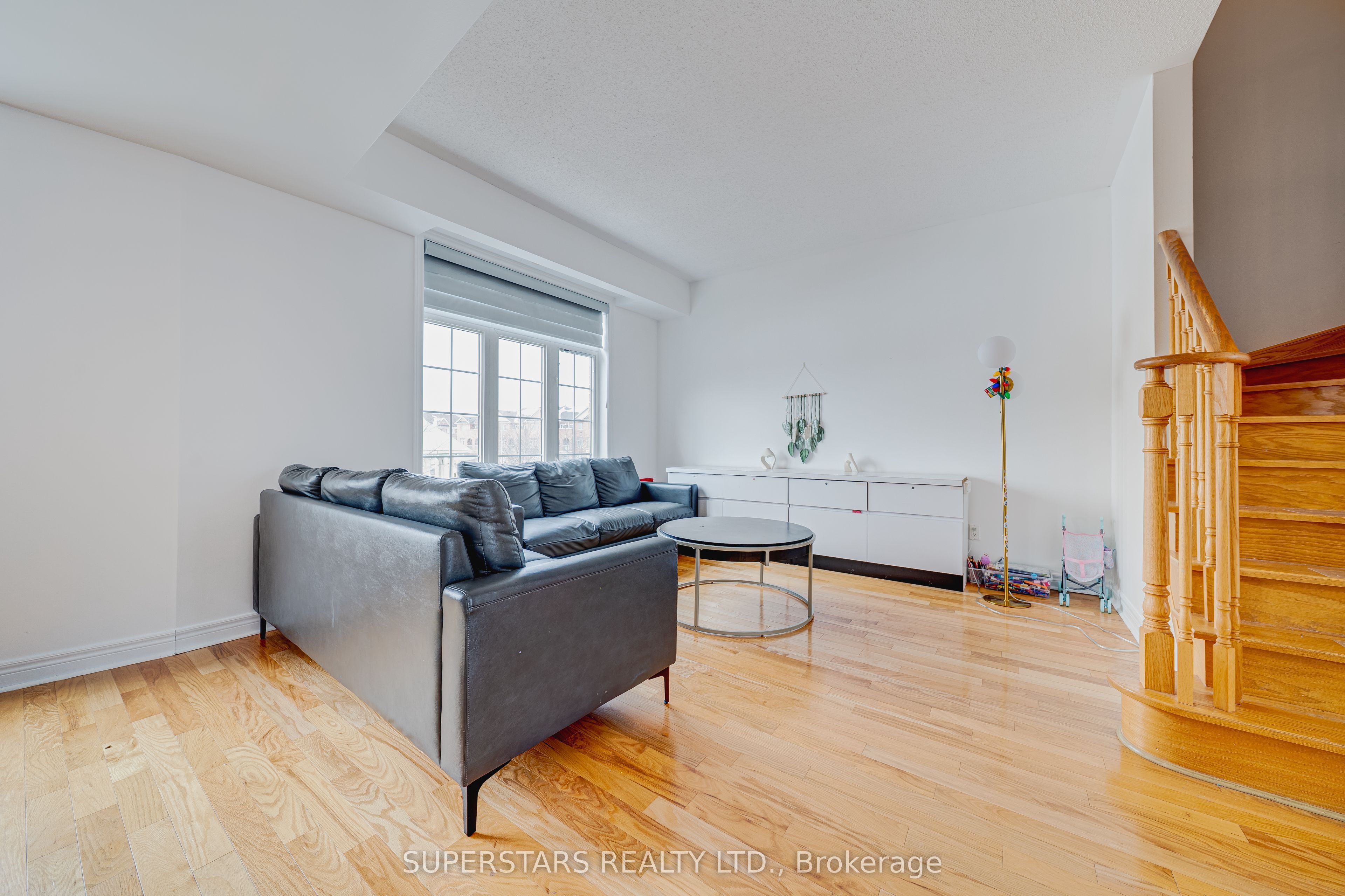 30 Greensborough Village Circle 22