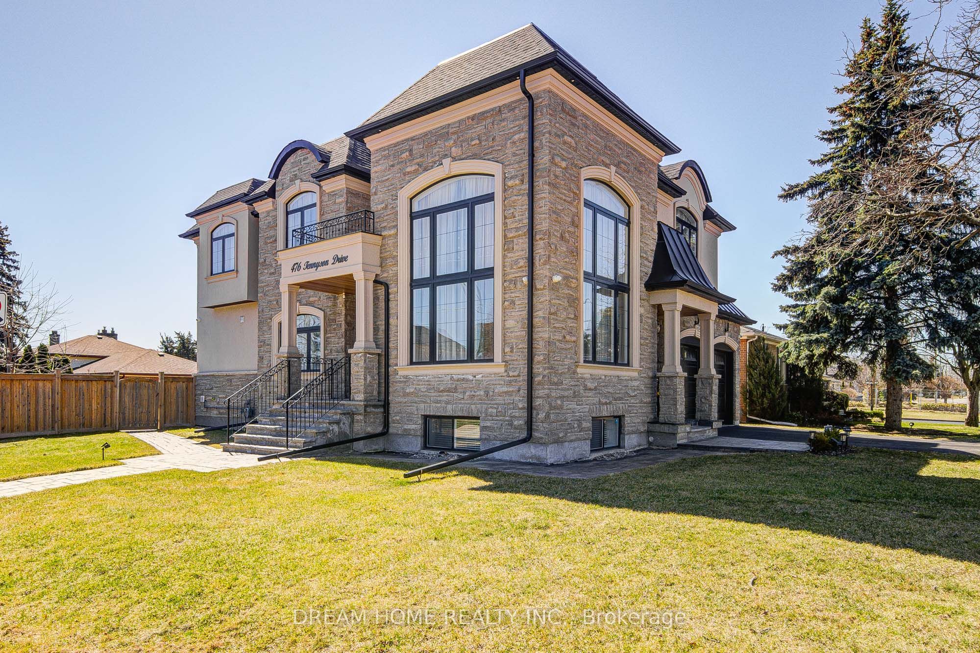 476 TENNYSON Drive