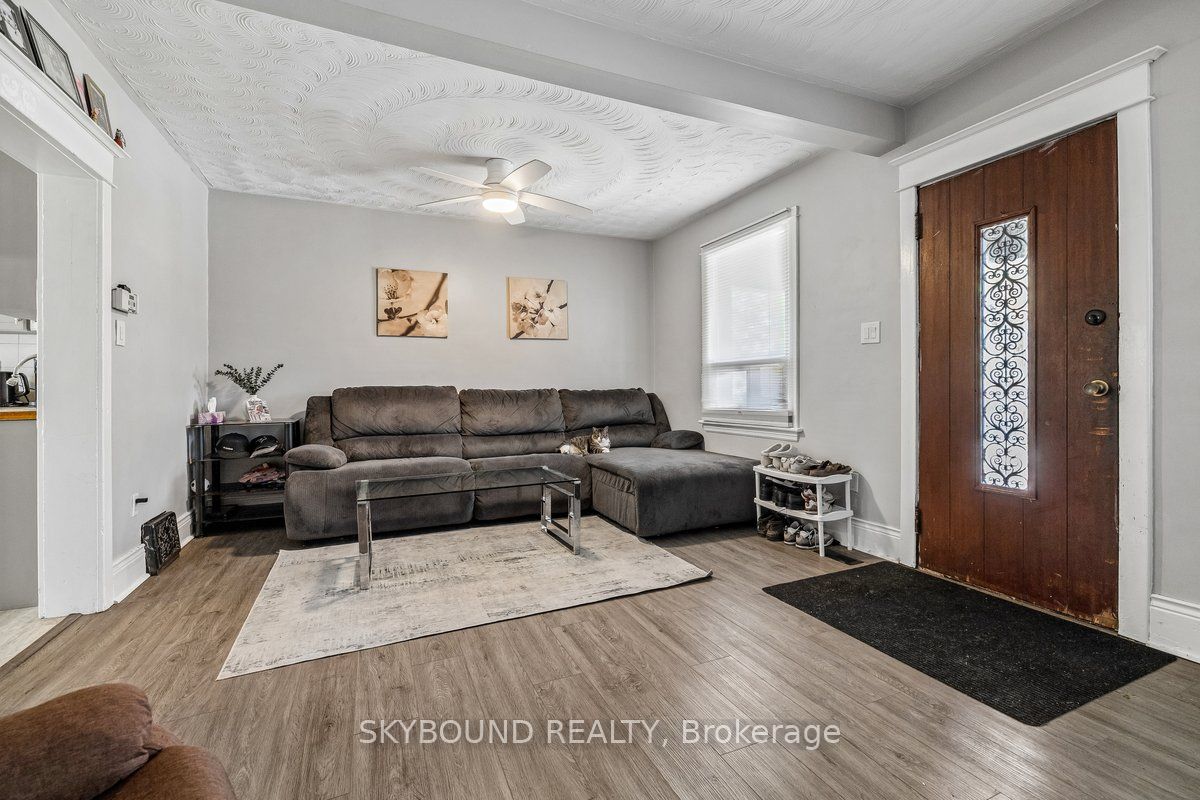 165 Paling Avenue